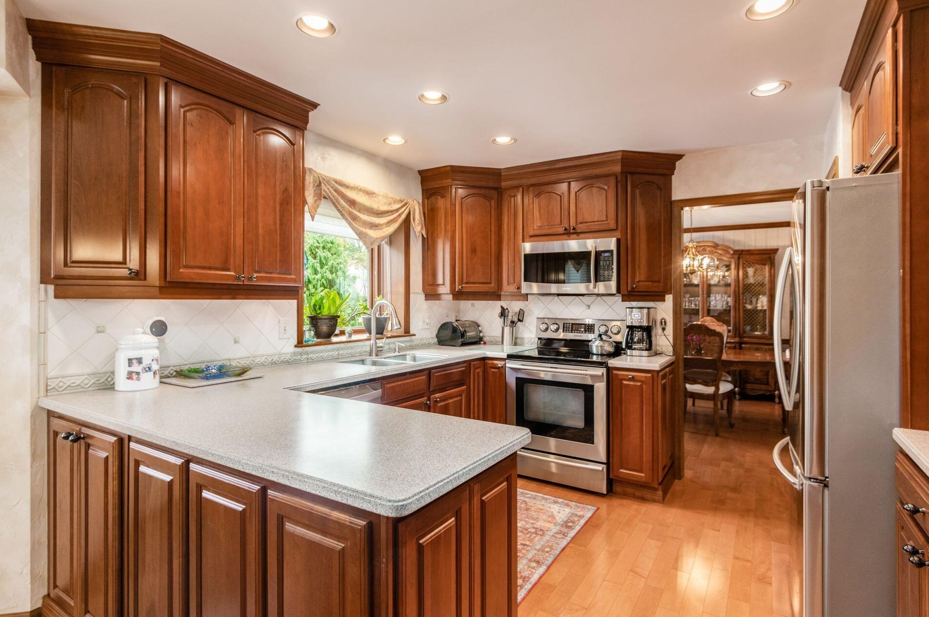 1000 Ravine Ridge Dr, Columbus OH  43085-2907 exterior