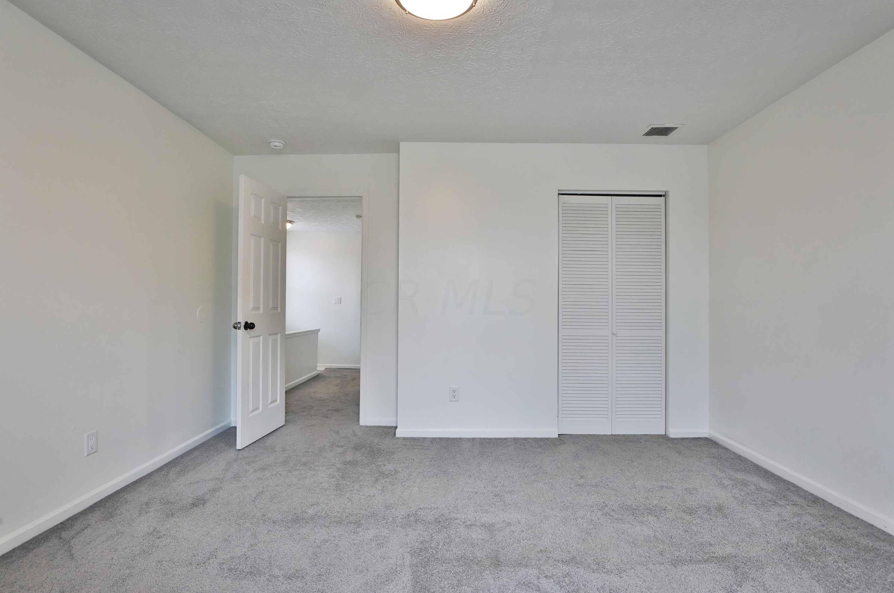 215 Taylor Ave, Columbus OH 43203-1226 exterior