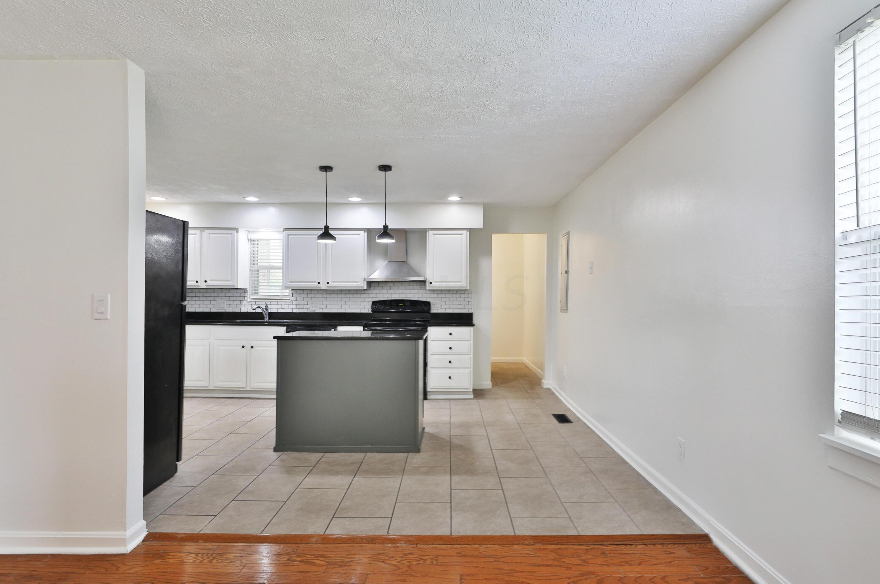 215 Taylor Ave, Columbus OH 43203-1226 exterior