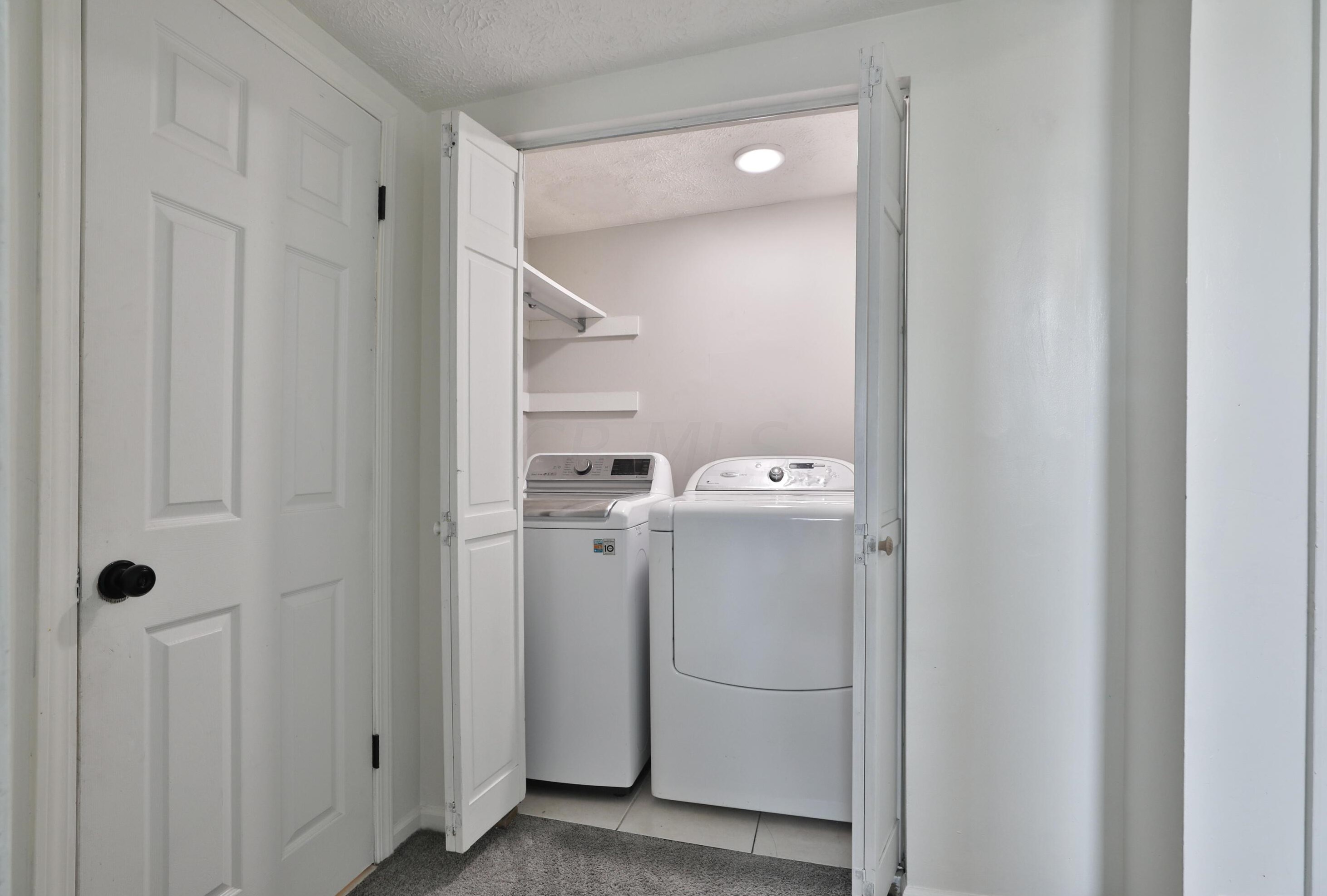 215 Taylor Ave, Columbus OH 43203-1226 exterior