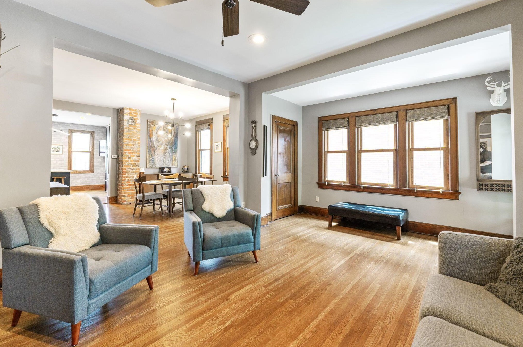 894 Bruck St, Columbus OH  43206-2312 exterior