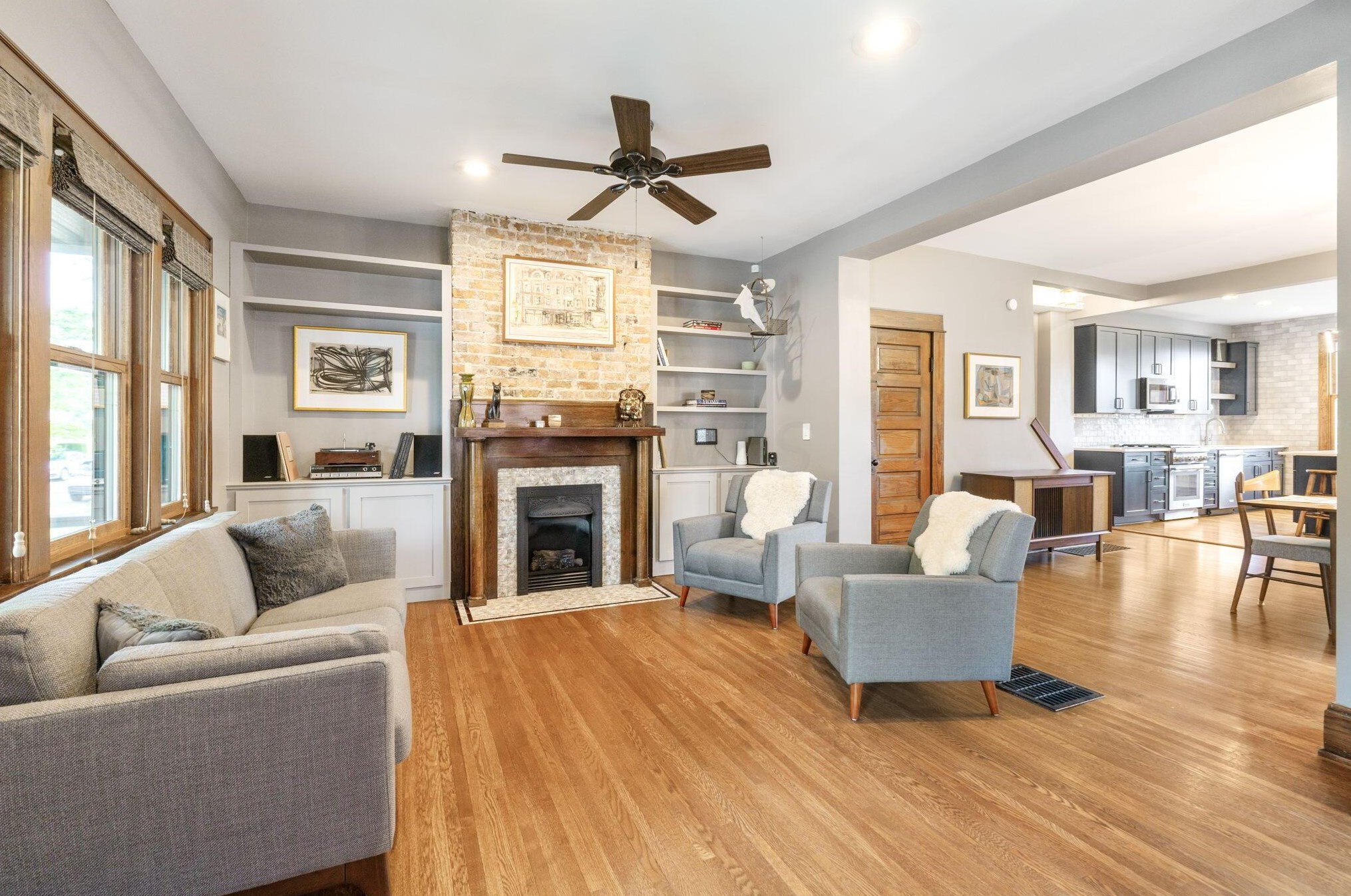 894 Bruck St, Columbus OH  43206-2312 exterior