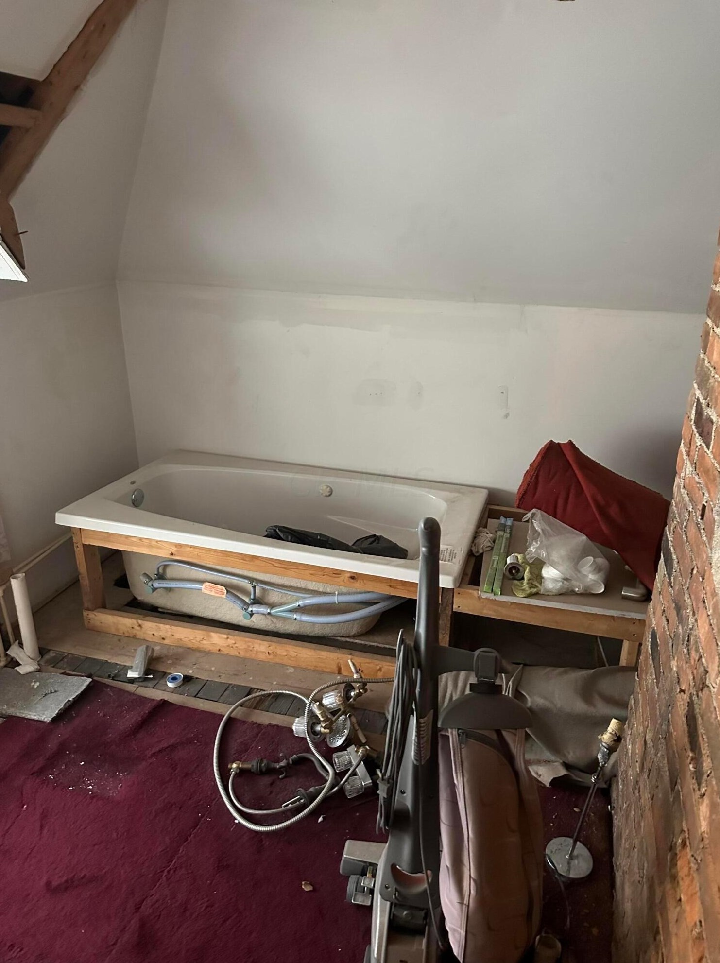 865 Old Leonard Ave, Columbus OH 43219-2509 exterior