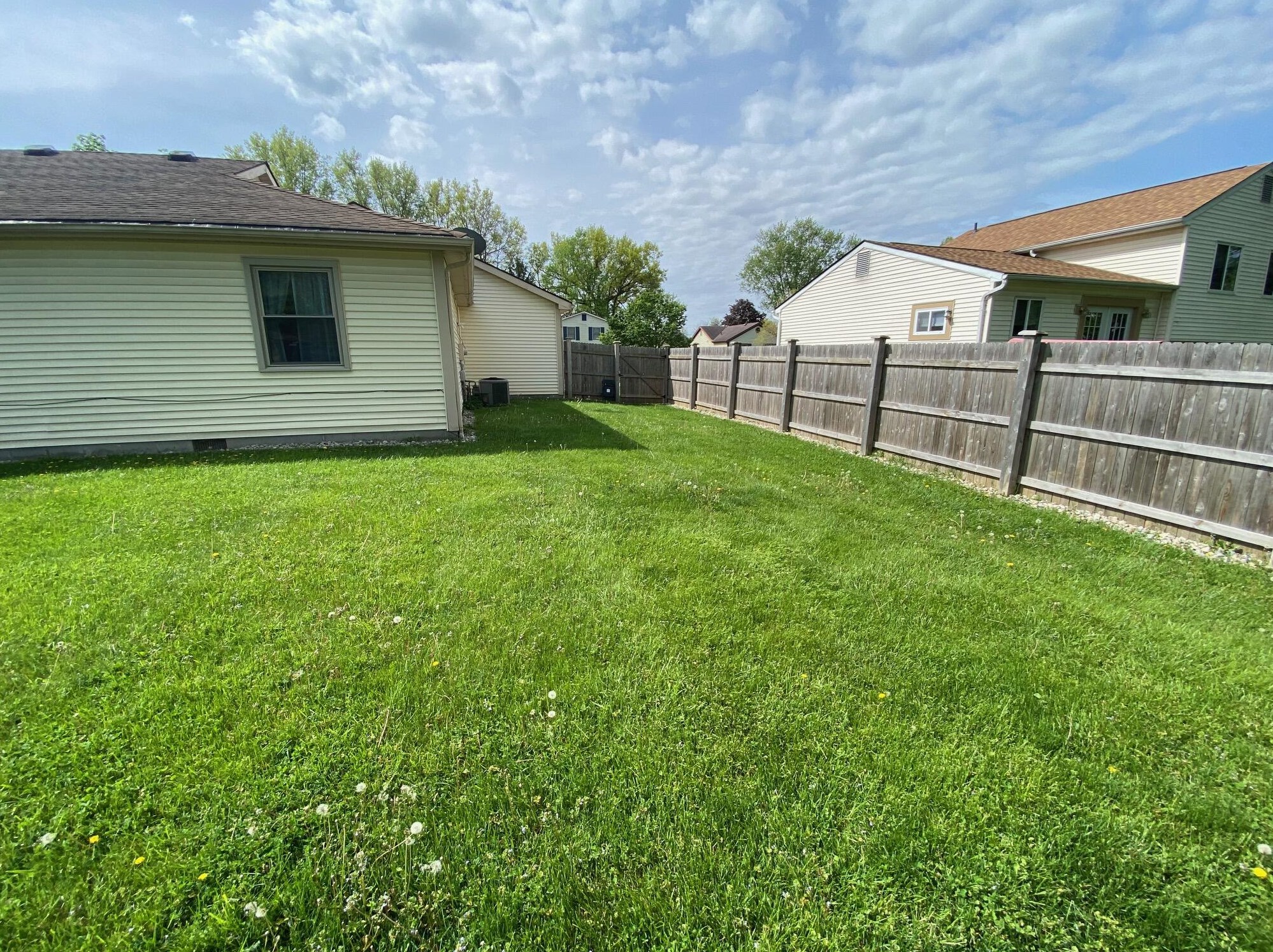 484 Federal Cir, Delaware OH  43015-1164 exterior