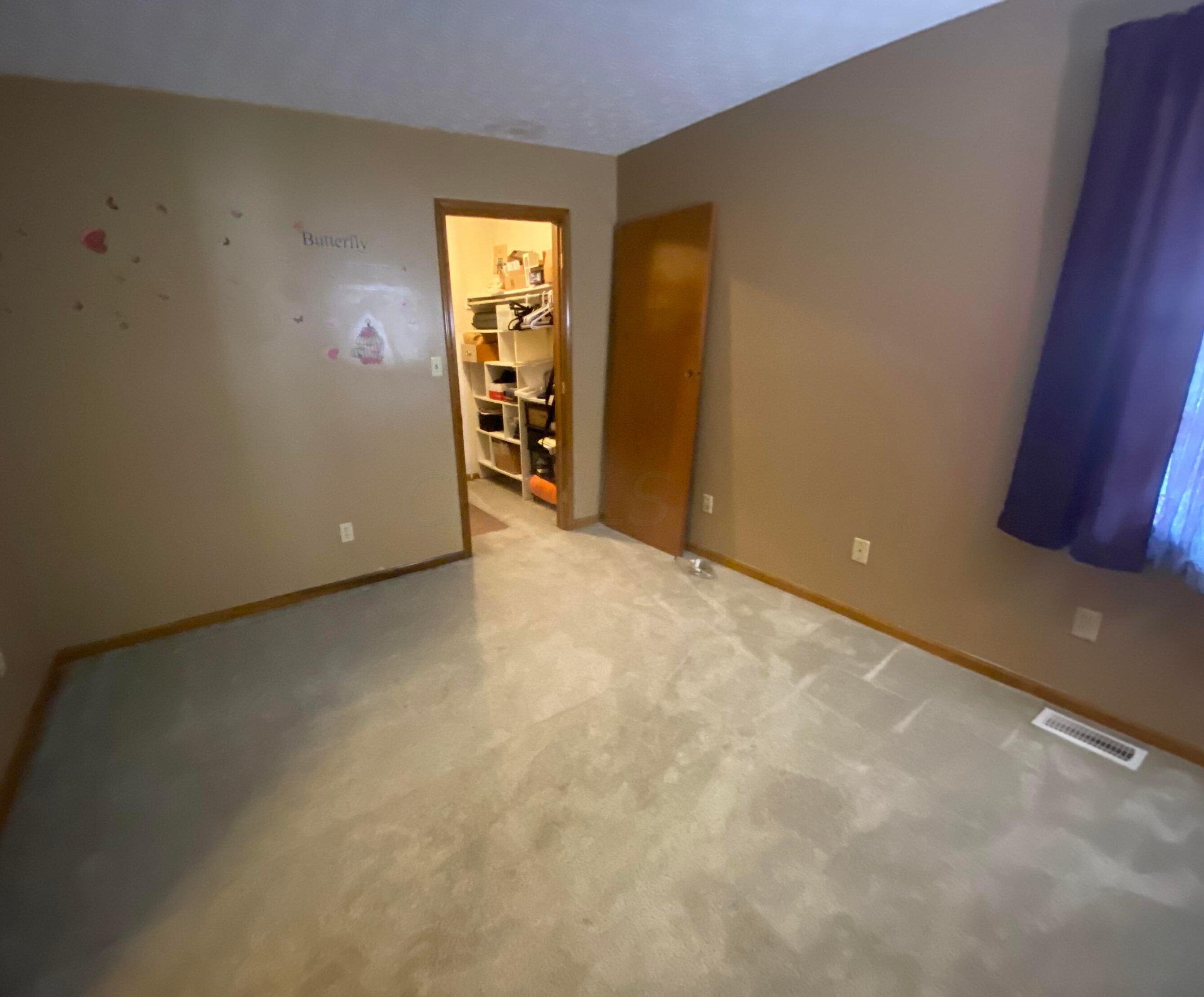 484 Federal Cir, Delaware OH  43015-1164 exterior