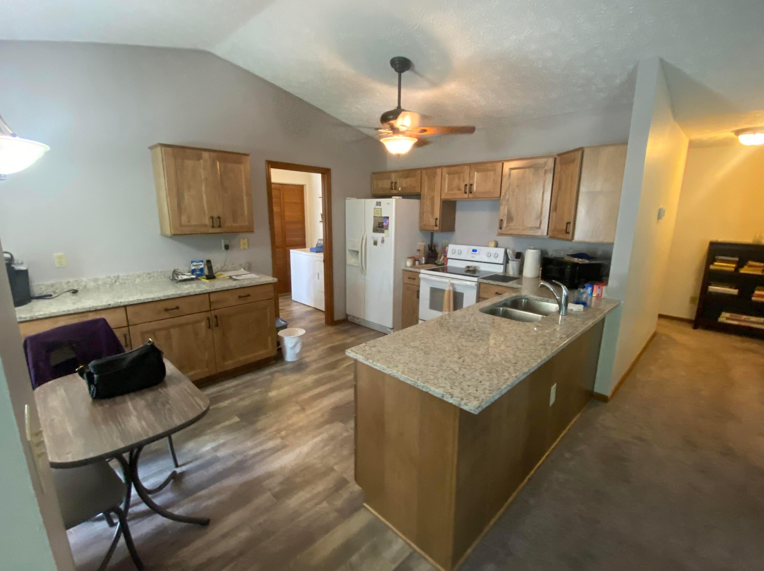 484 Federal Cir, Delaware OH  43015-1164 exterior