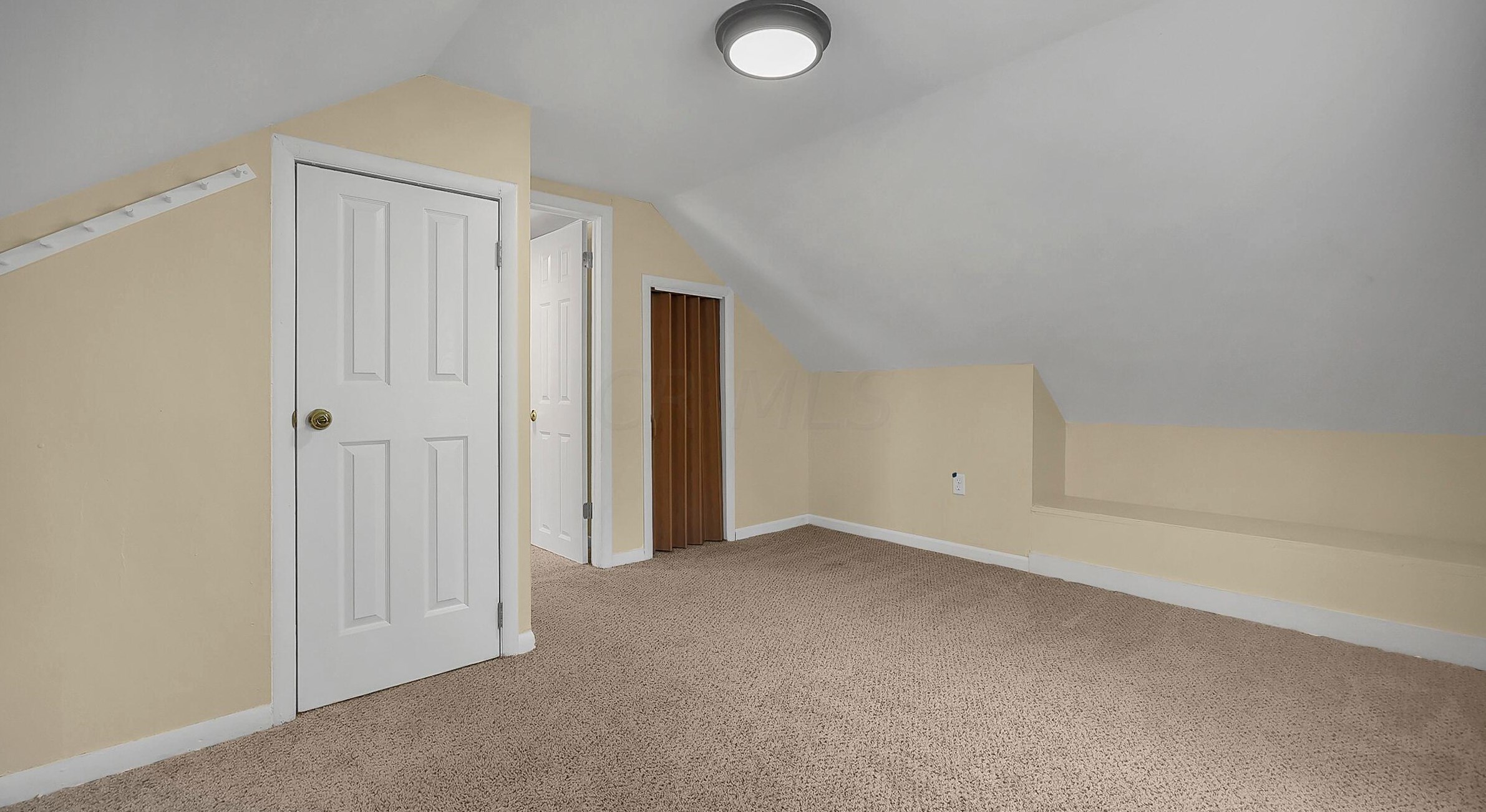 2419 Melrose Ave, Columbus OH 43224-2446 exterior