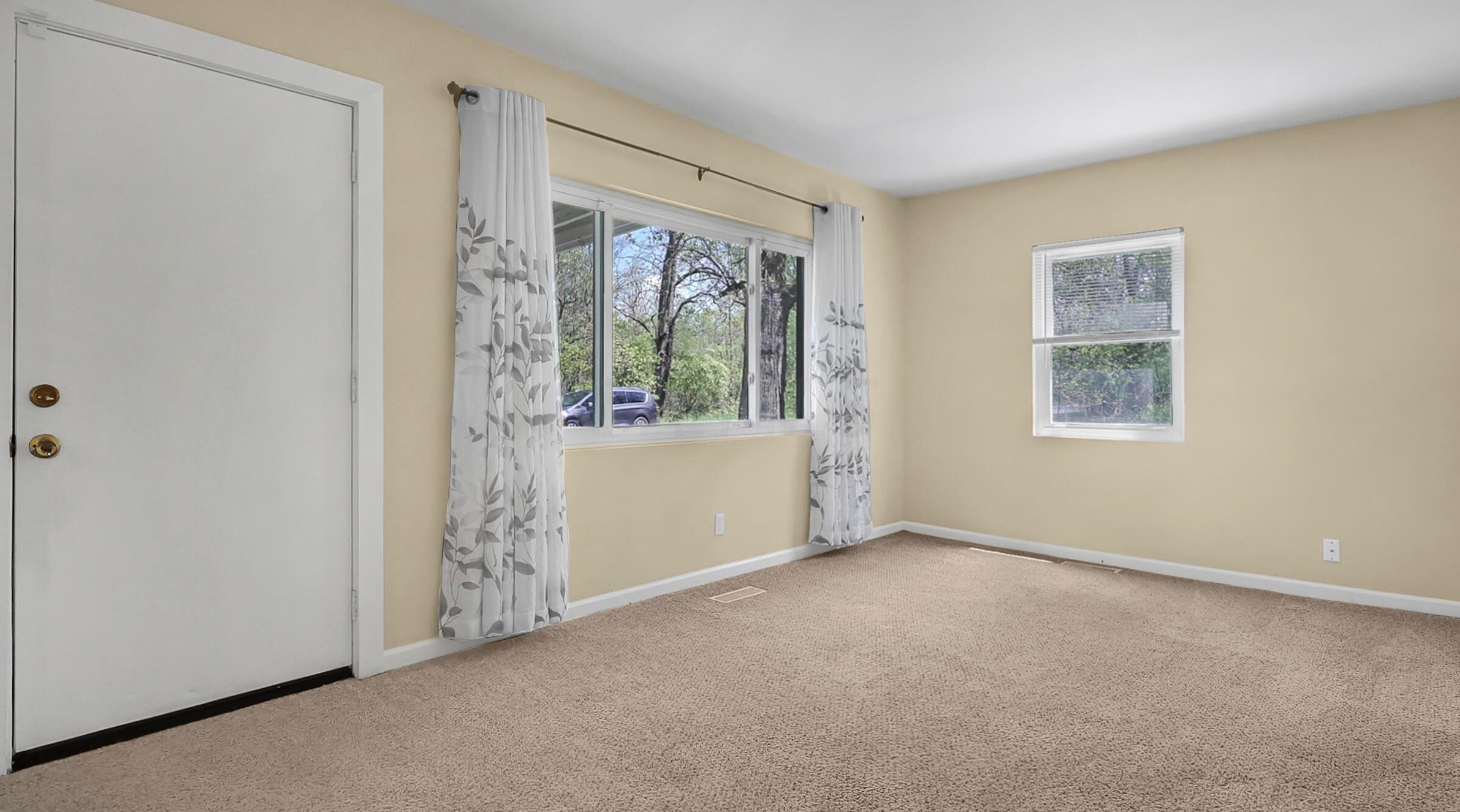 2419 Melrose Ave, Columbus OH 43224-2446 exterior