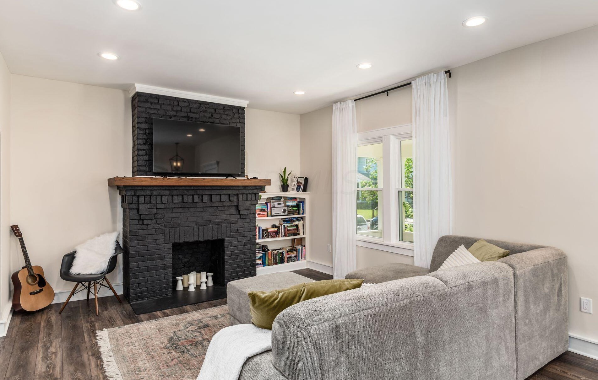 884 Ellsworth Ave, Columbus OH  43206-1708 exterior