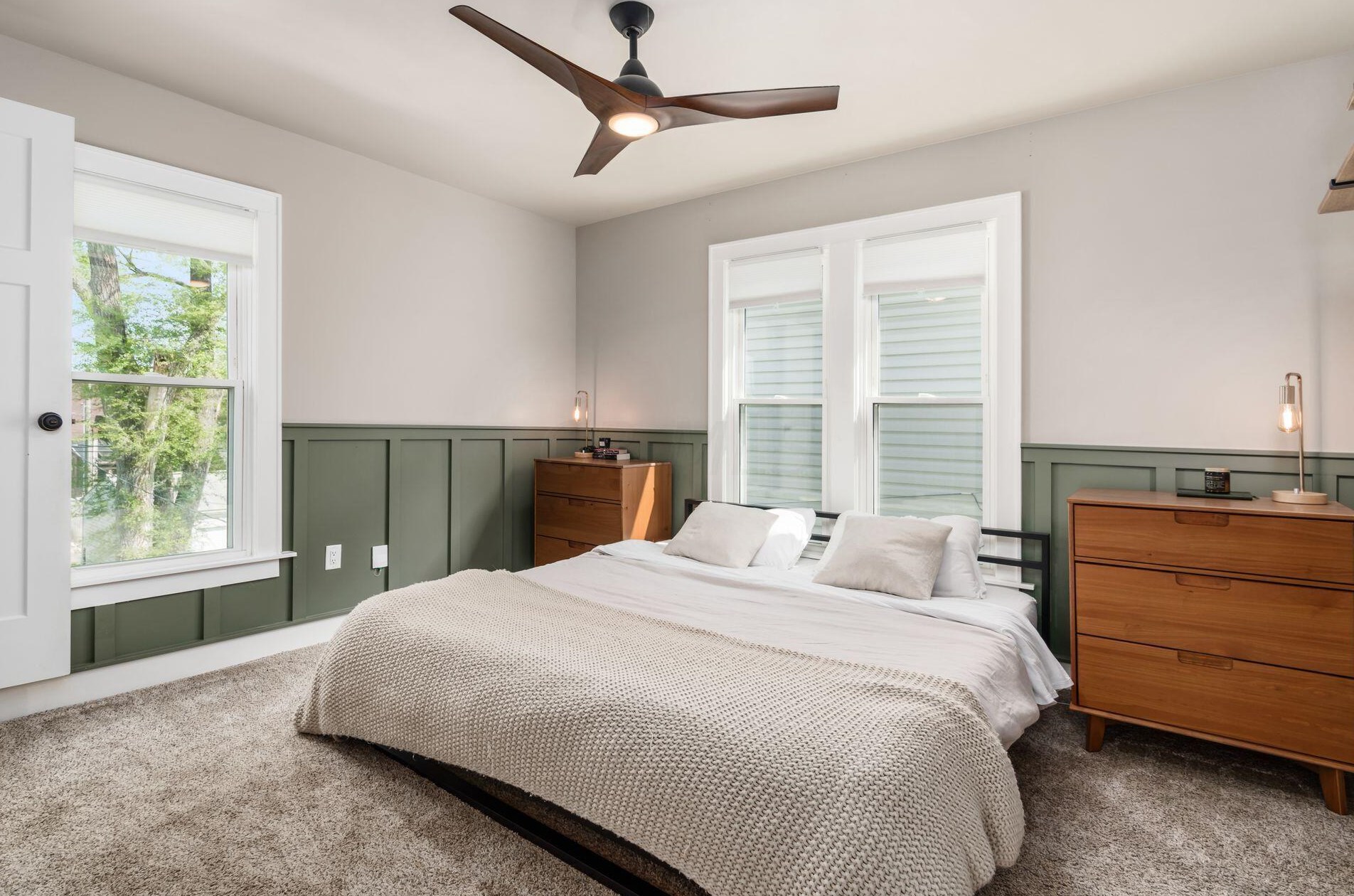 884 Ellsworth Ave, Columbus OH  43206-1708 exterior