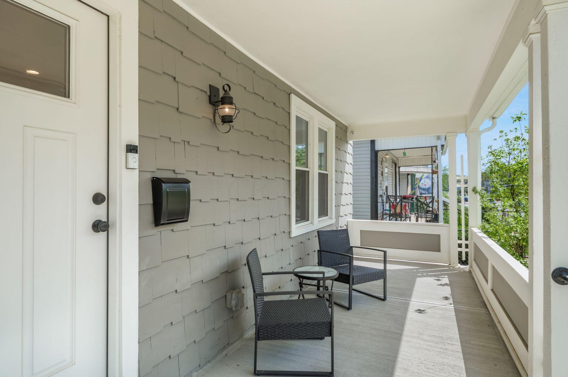 884 Ellsworth Ave, Columbus OH  43206-1708 exterior