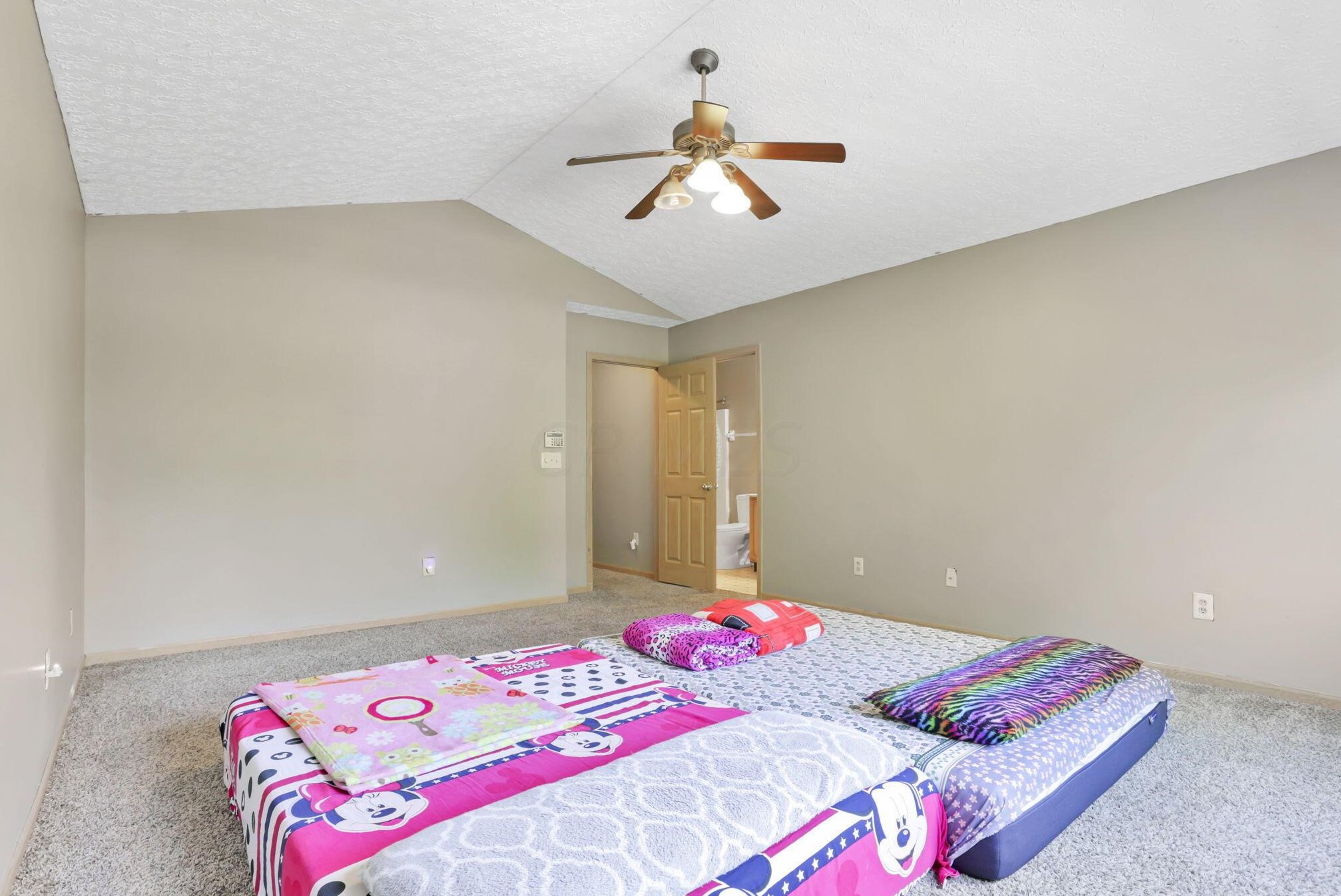 2737 Northwold Rd, Columbus OH 43231-5990 exterior