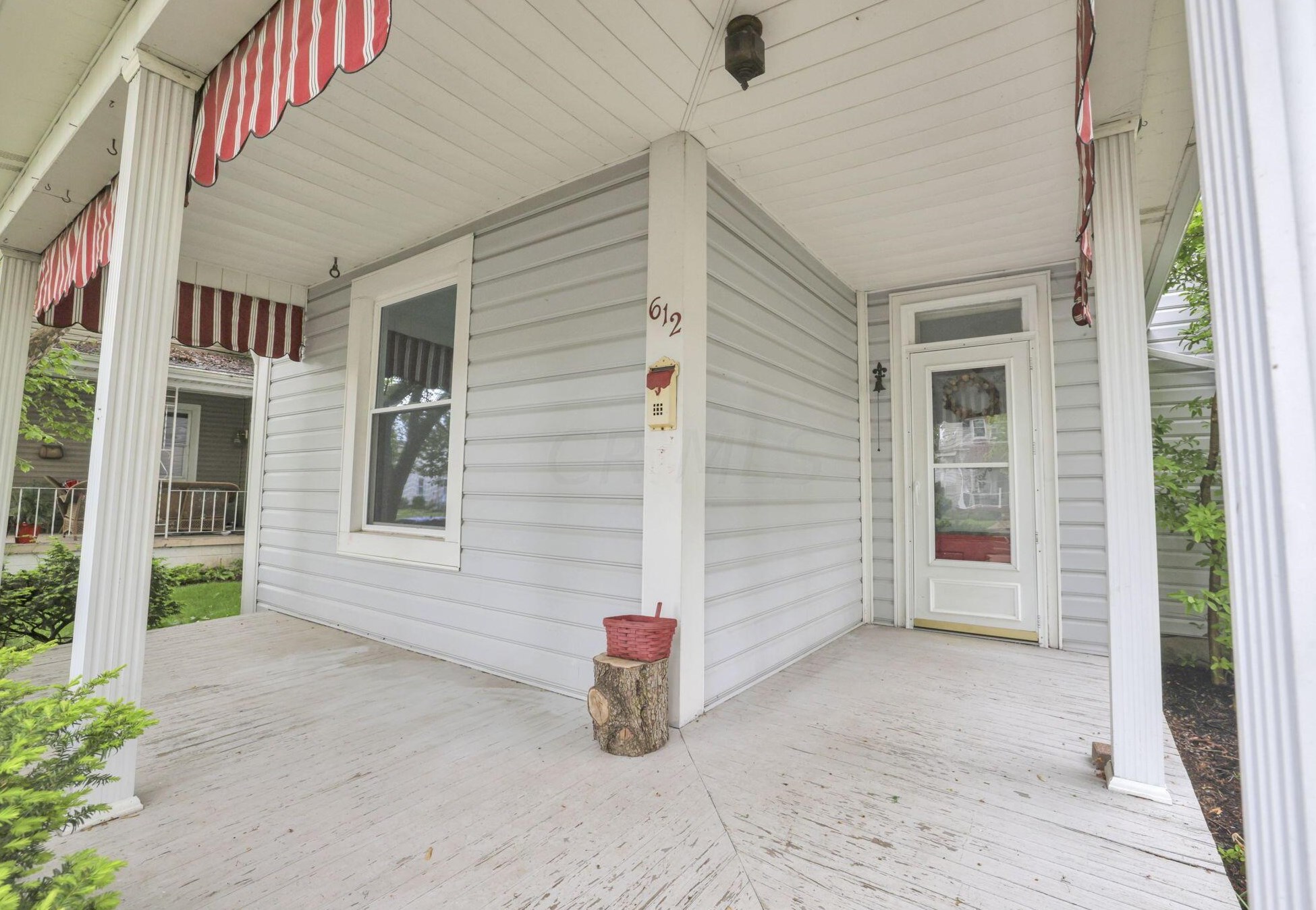 612 Oakwood Ave, Lancaster OH  43130-3216 exterior