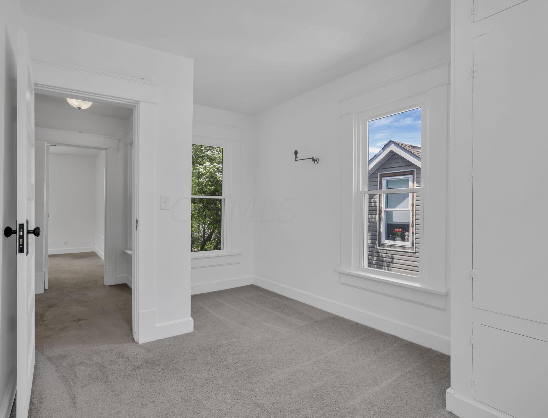 612 Oakwood Ave, Lancaster OH  43130-3216 exterior