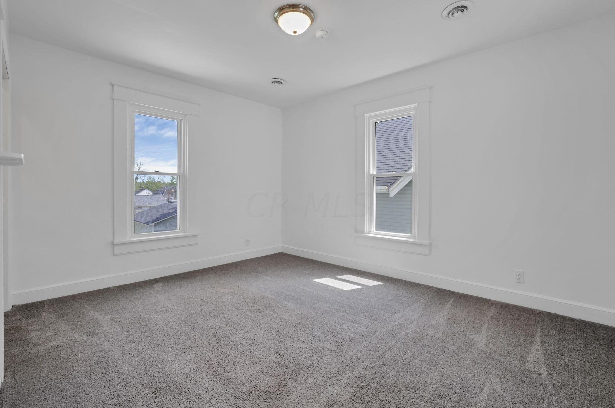 612 Oakwood Ave, Lancaster OH  43130-3216 exterior