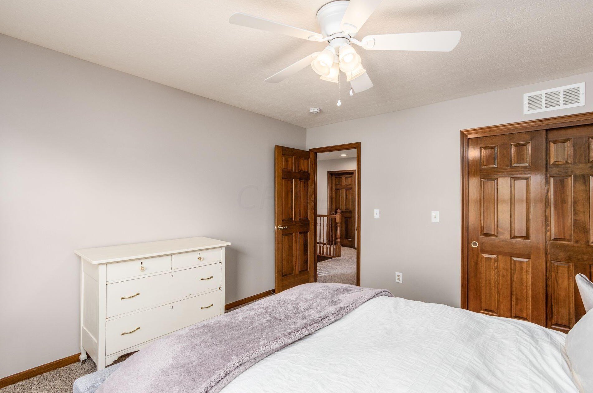 5220 Somerset Ave, Westerville OH  43082-8475 exterior