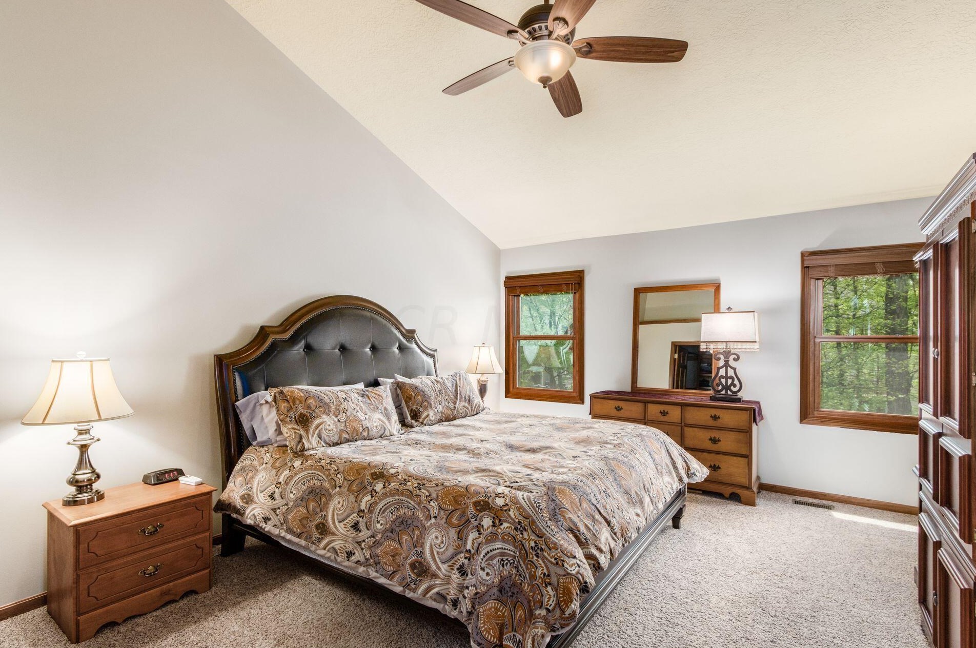 5220 Somerset Ave, Westerville OH  43082-8475 exterior