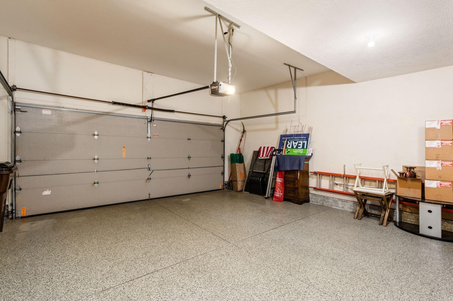 5220 Somerset Ave, Westerville OH  43082-8475 exterior