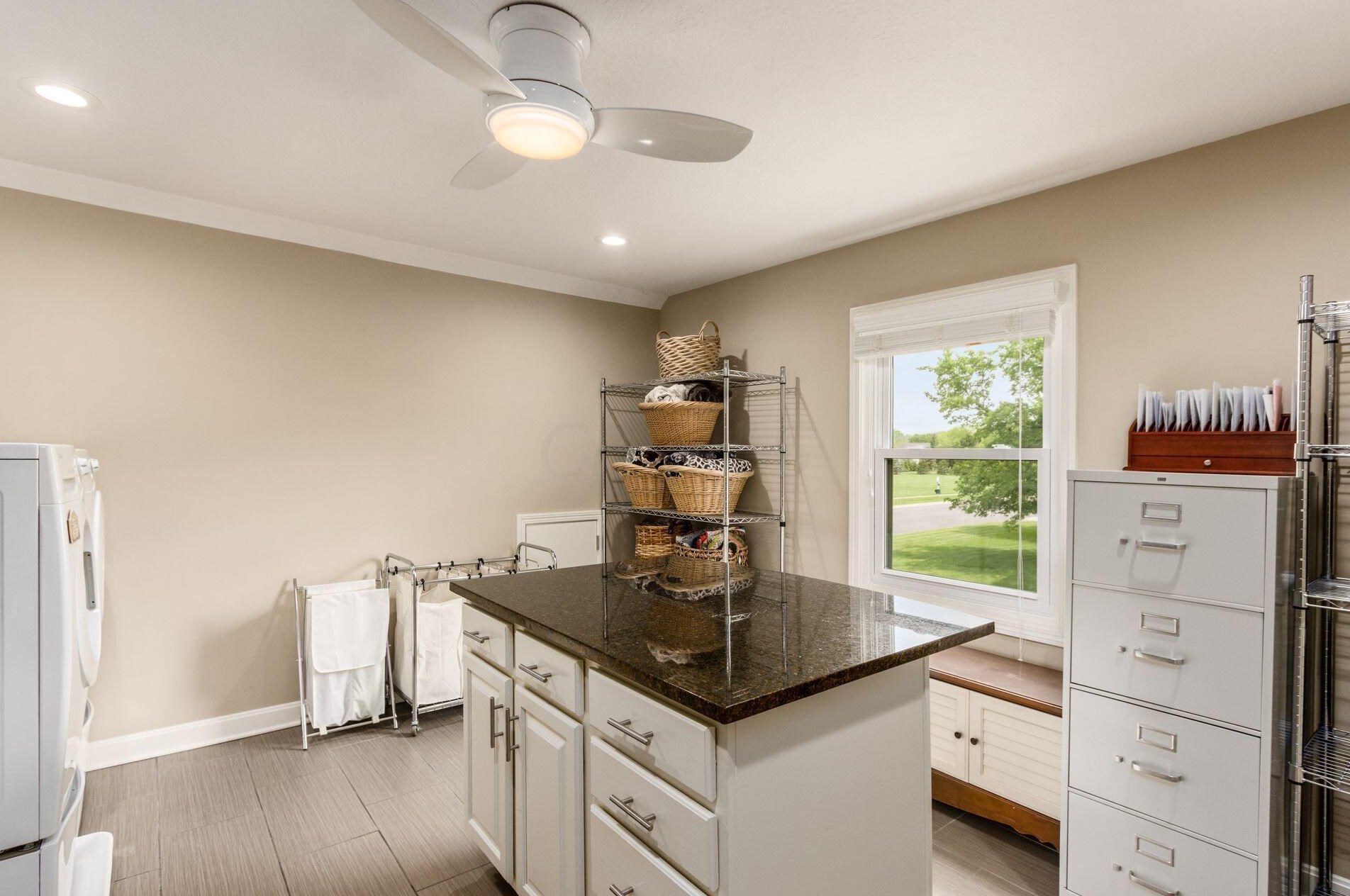 5220 Somerset Ave, Westerville OH  43082-8475 exterior