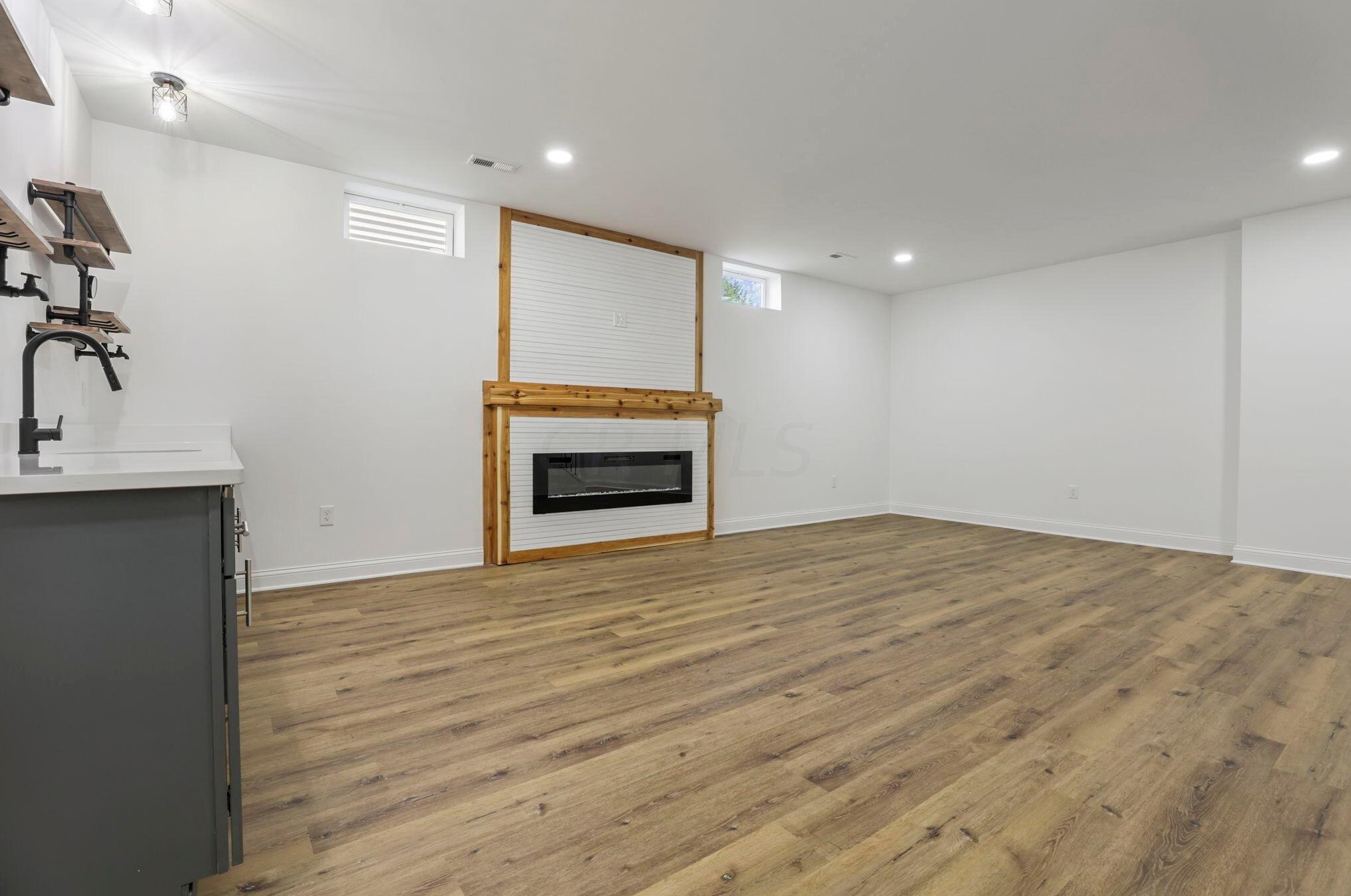 646 Stewart Ave, Columbus OH  43206-2974 exterior