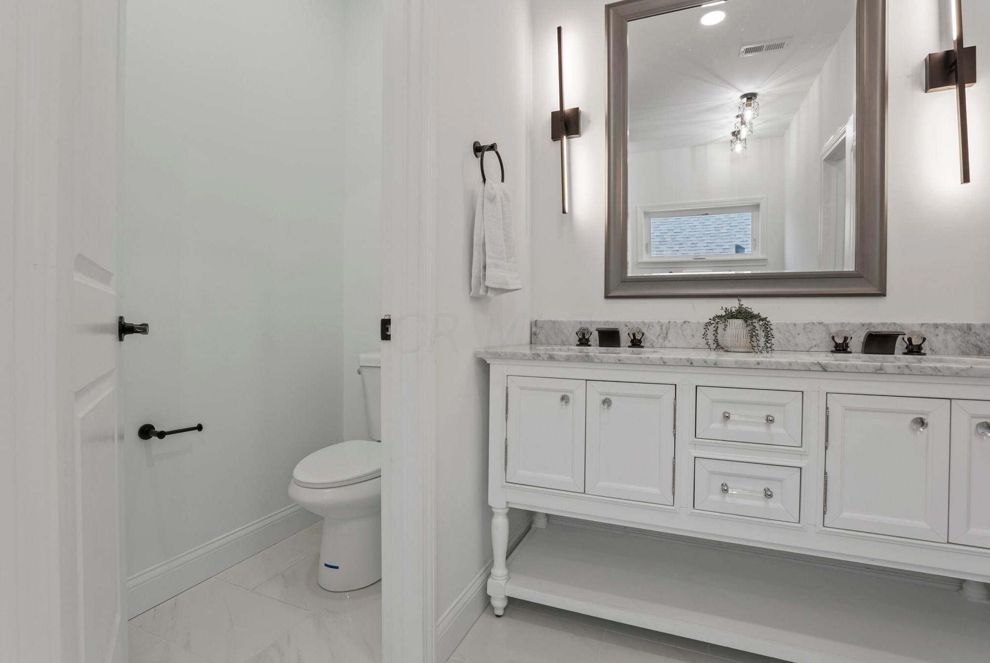 646 Stewart Ave, Columbus OH  43206-2974 exterior