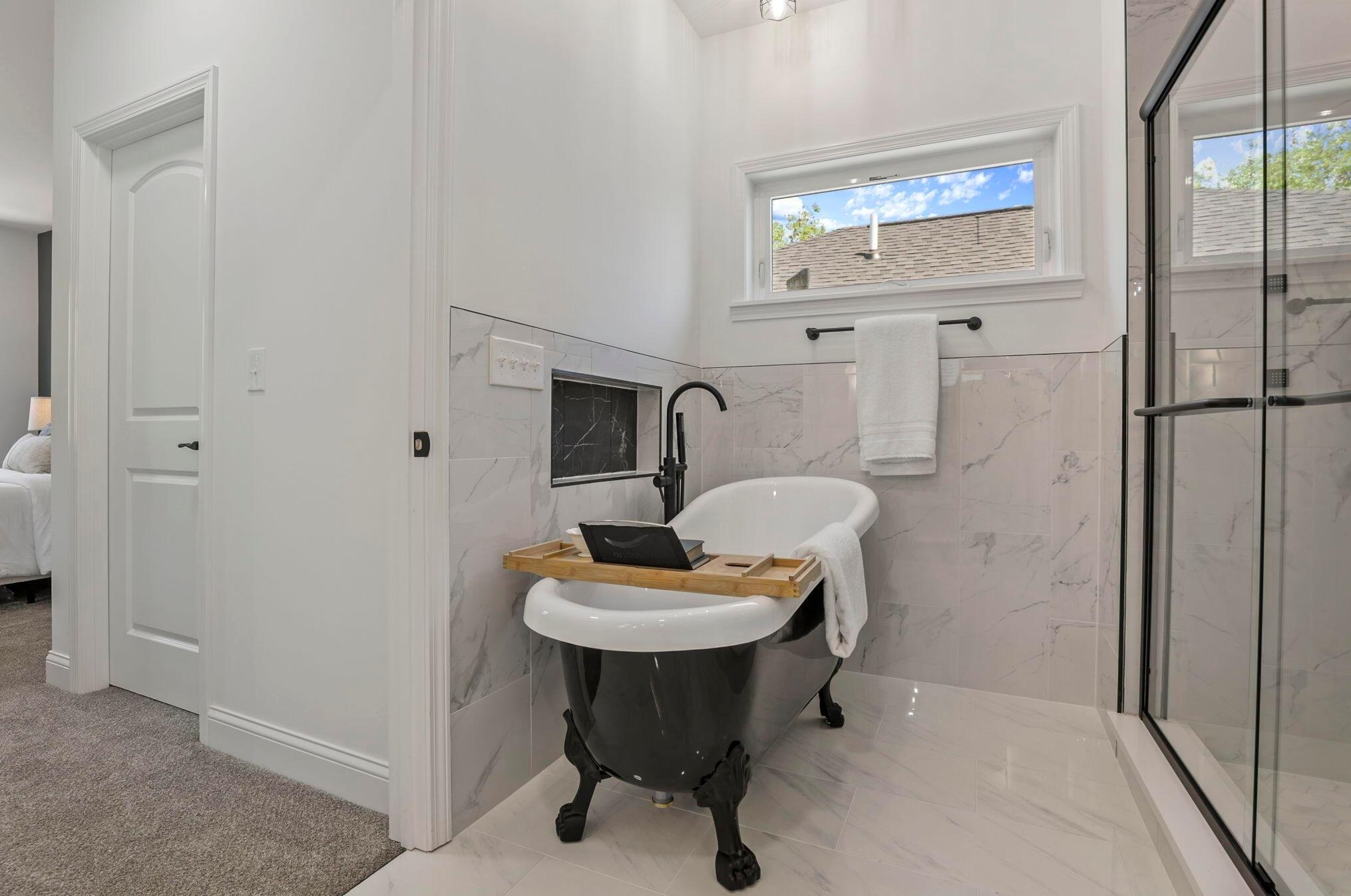 646 Stewart Ave, Columbus OH  43206-2974 exterior