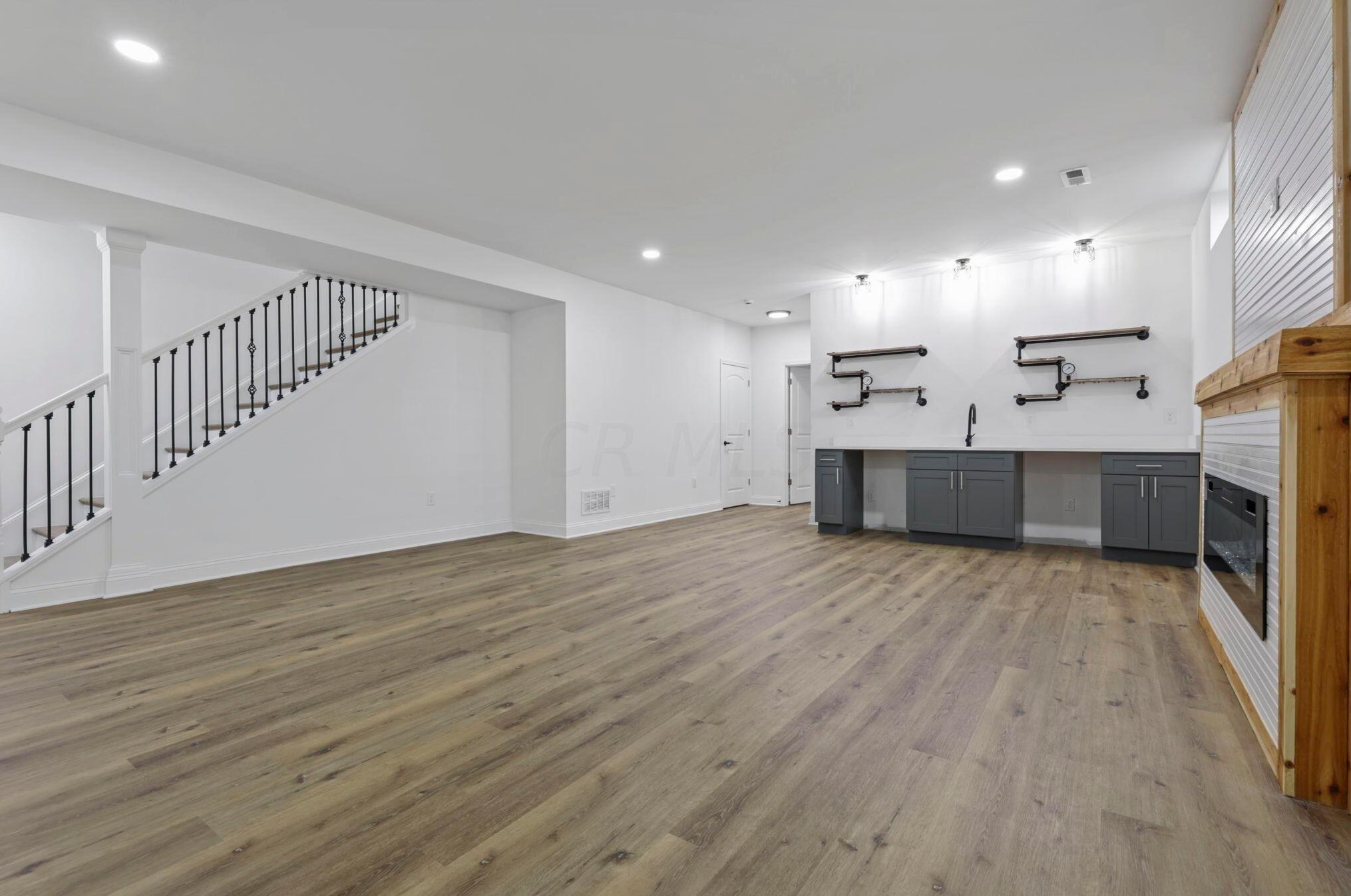 646 Stewart Ave, Columbus OH  43206-2974 exterior