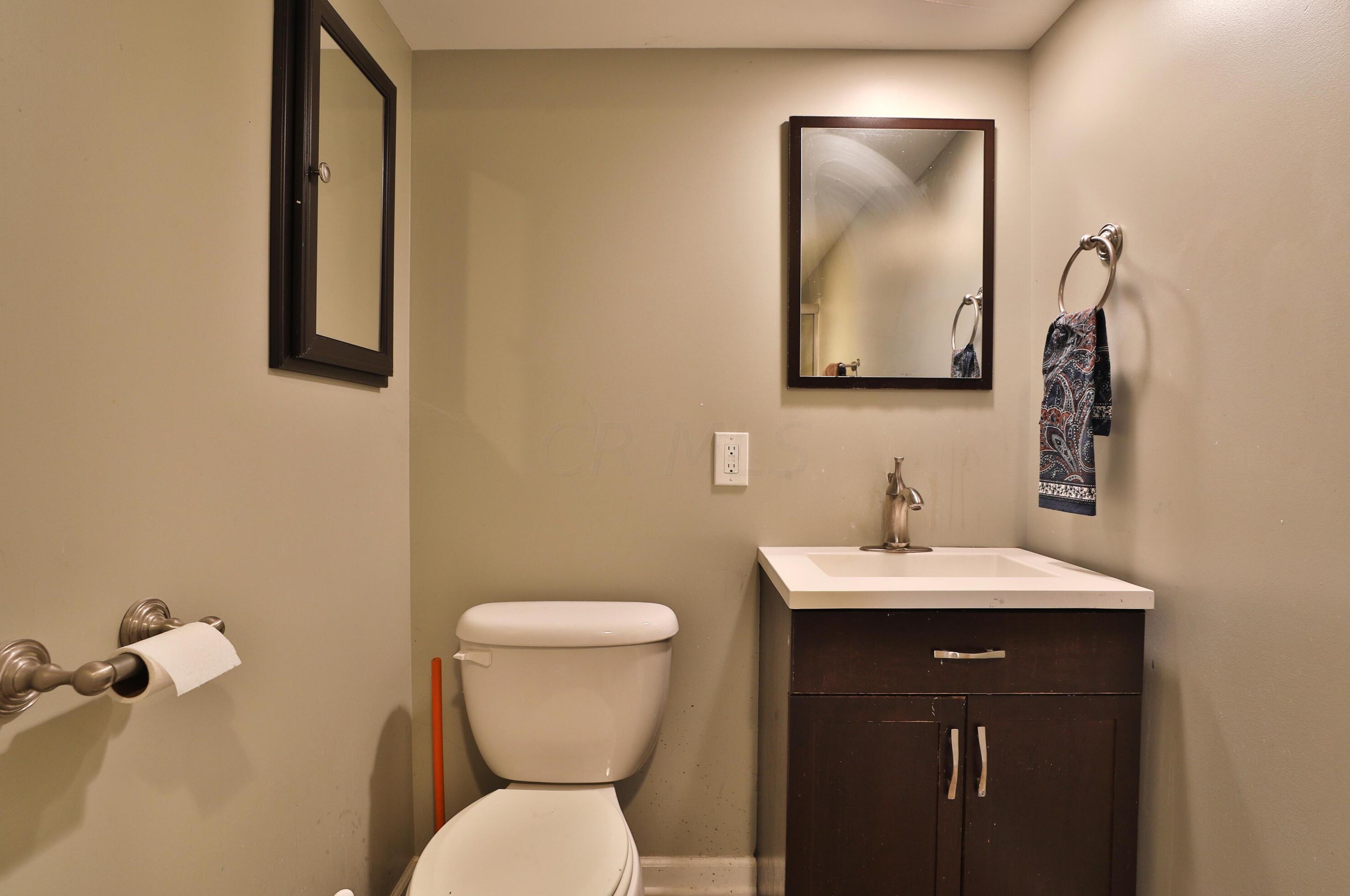 2211 Edgevale Rd, Columbus OH 43221-1109 exterior