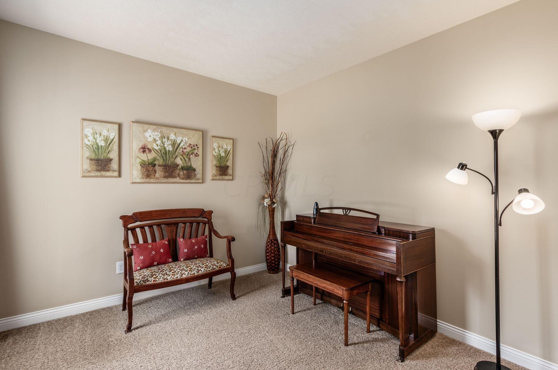 5959 Course Dr, Westerville OH  43081-8071 exterior