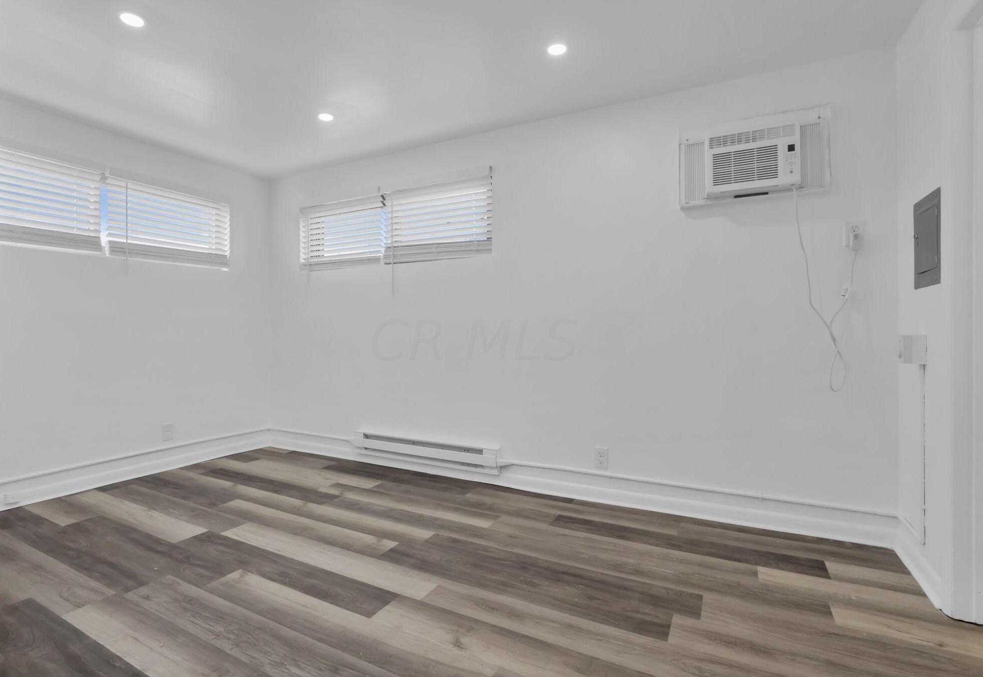 499 Columbus St, Columbus OH 43206-2301 exterior