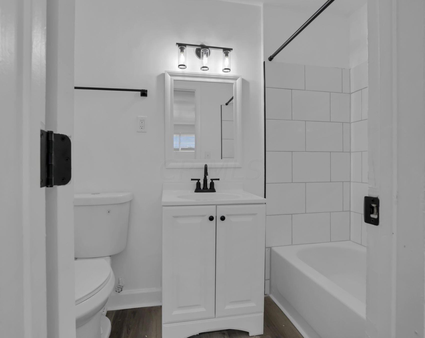 499 Columbus St, Columbus OH 43206-2301 exterior