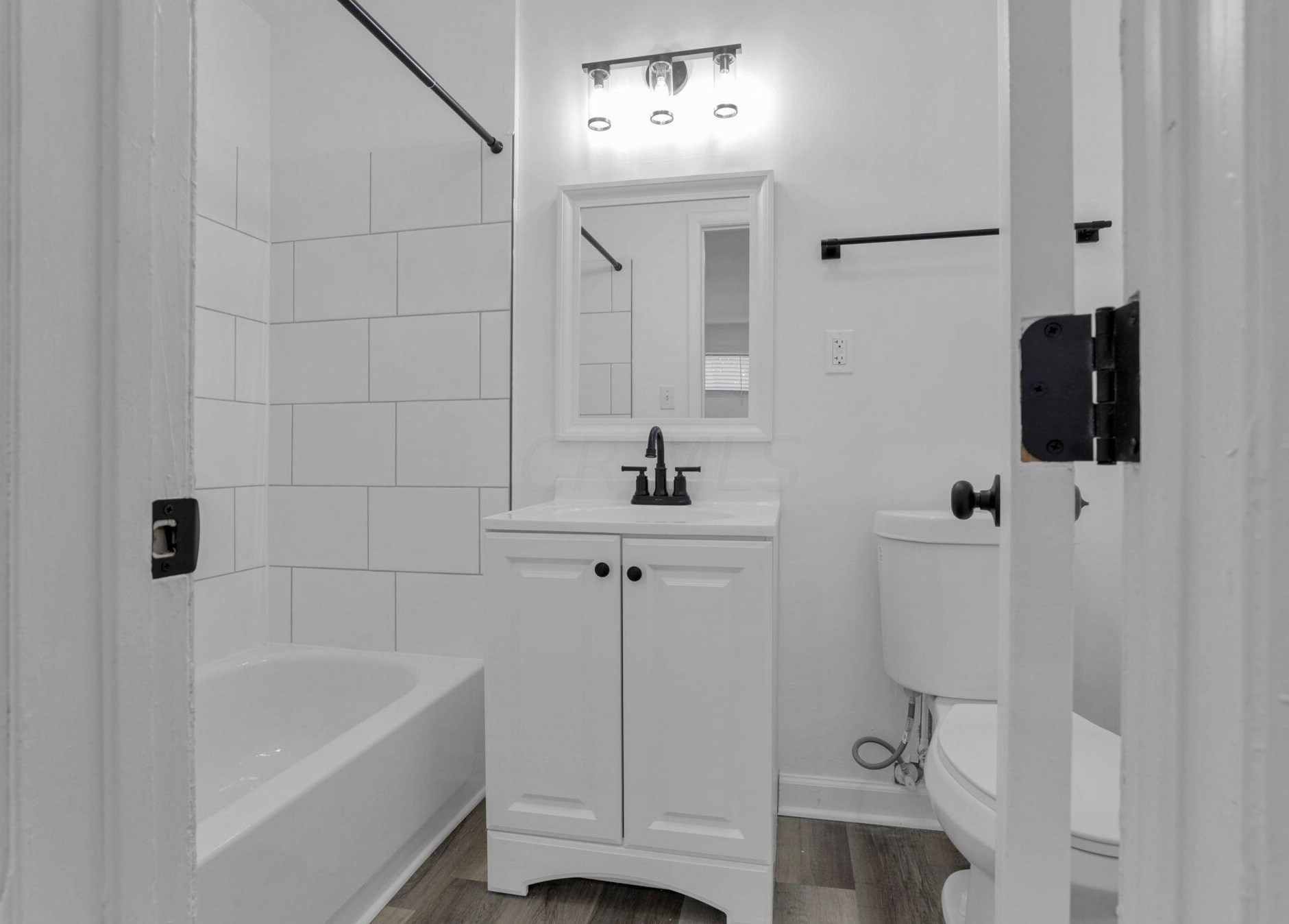 499 Columbus St, Columbus OH 43206-2301 exterior