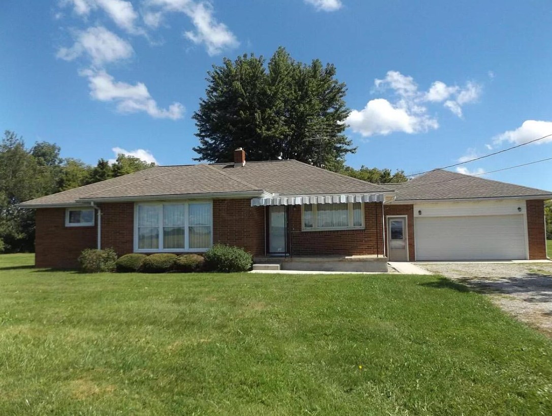 1937 Bogus Rd, Washington Ch OH  43160-8709 exterior