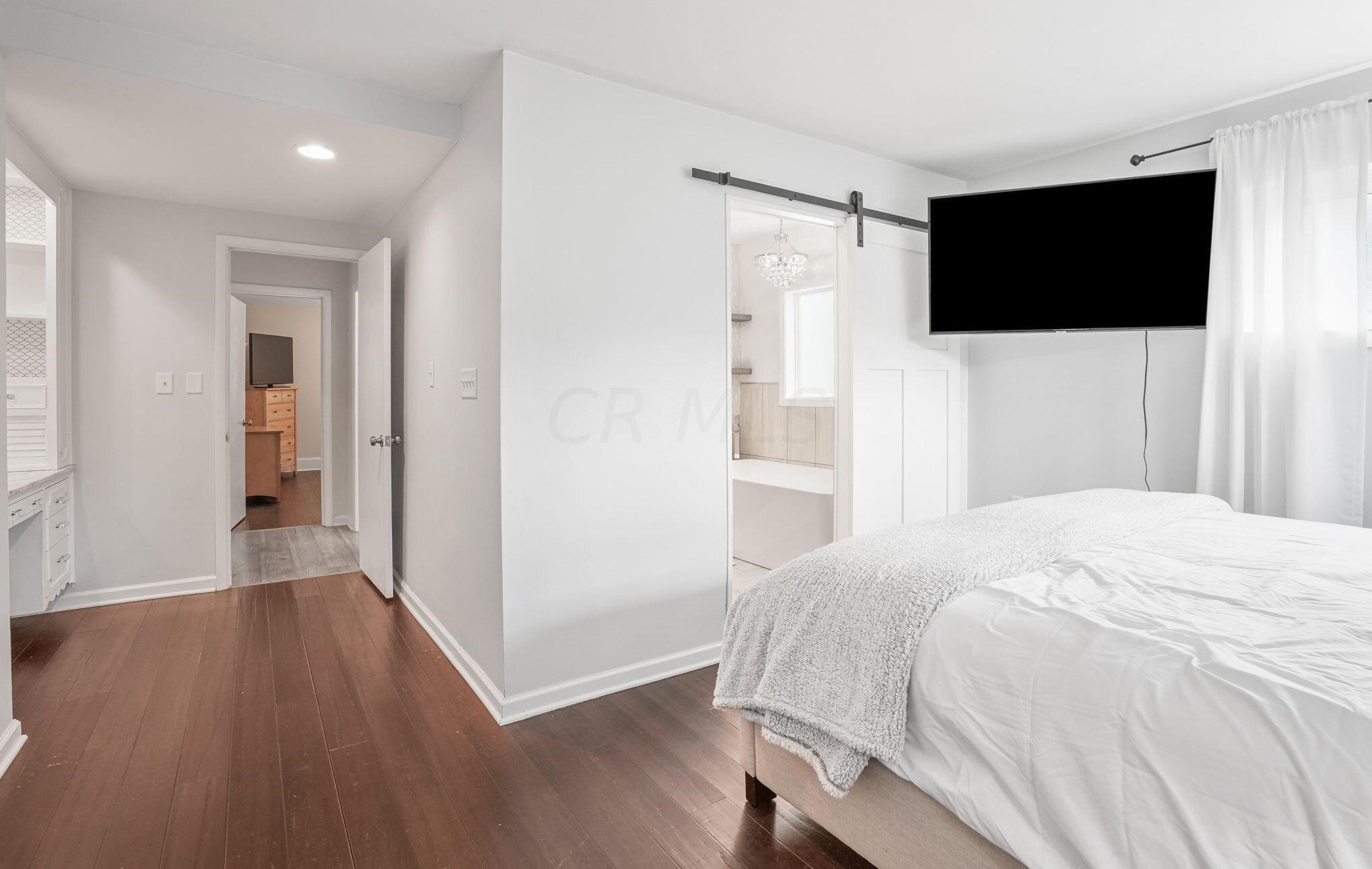 184 Merkle Rd, Columbus OH 43209-1555 exterior