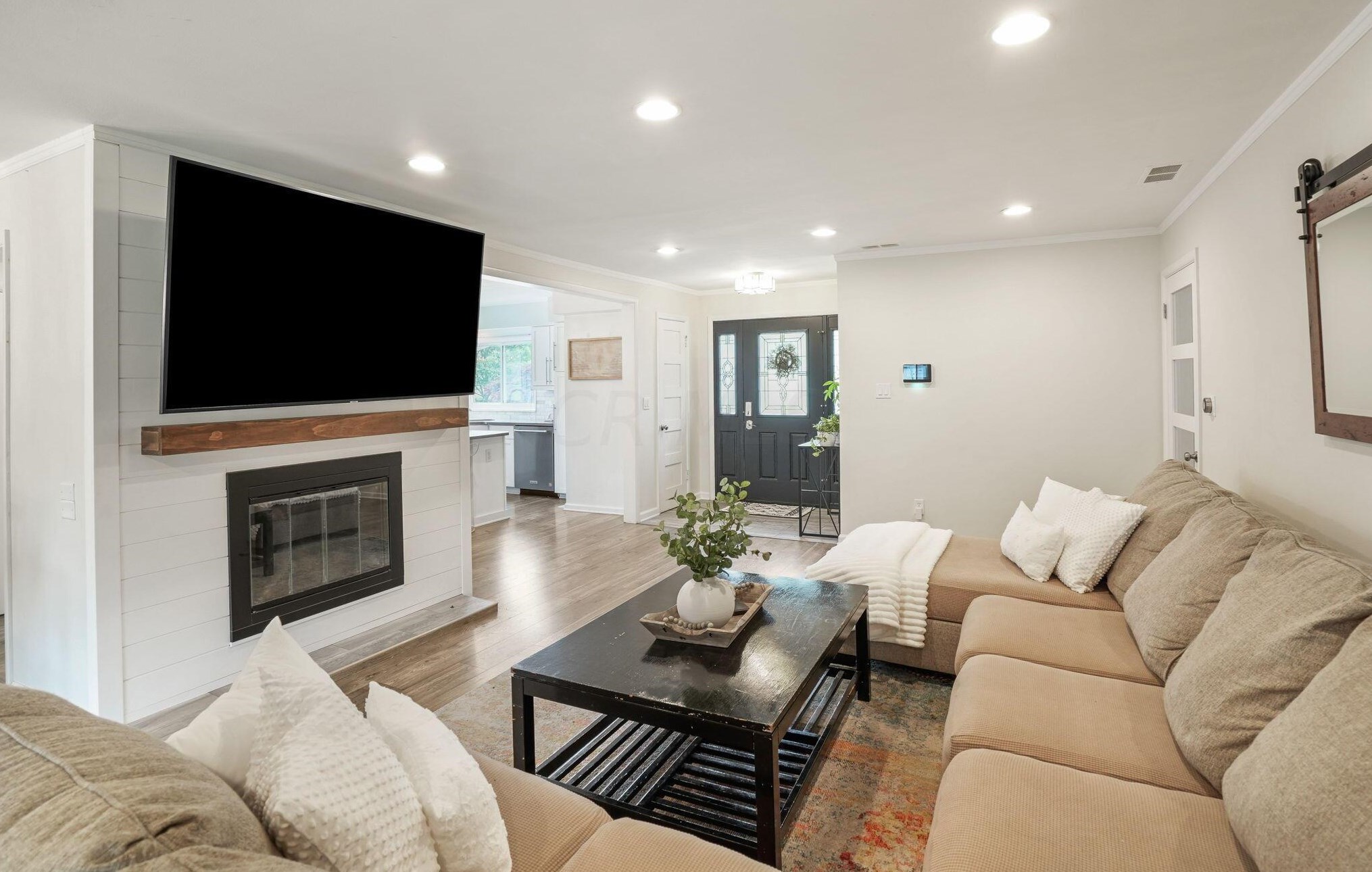 184 Merkle Rd, Columbus OH 43209-1555 exterior