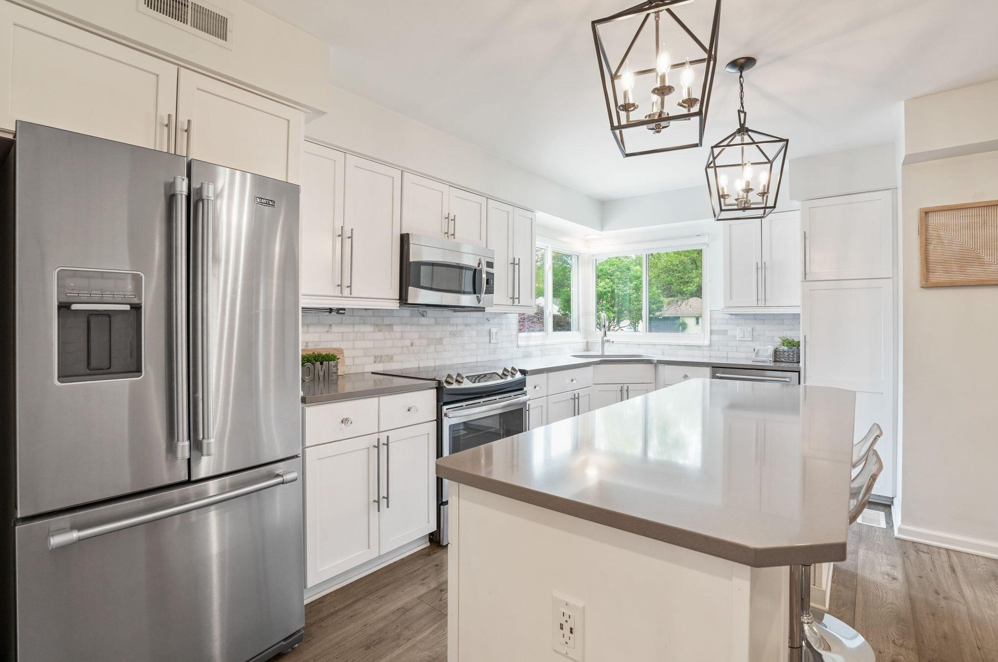 184 Merkle Rd, Columbus OH 43209-1555 exterior