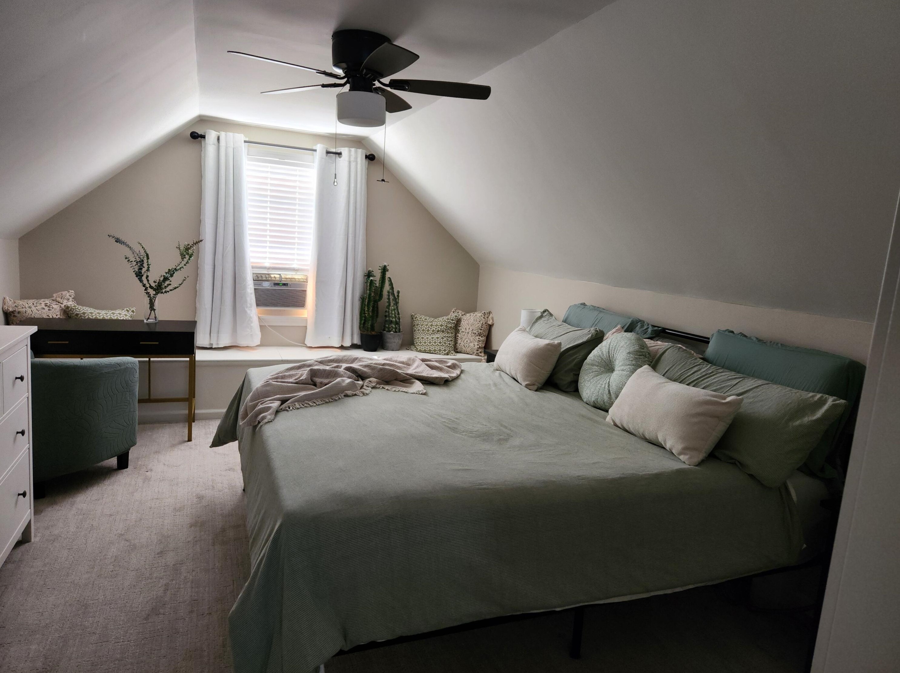 530 Blenheim Rd, Columbus OH  43214-3264 exterior