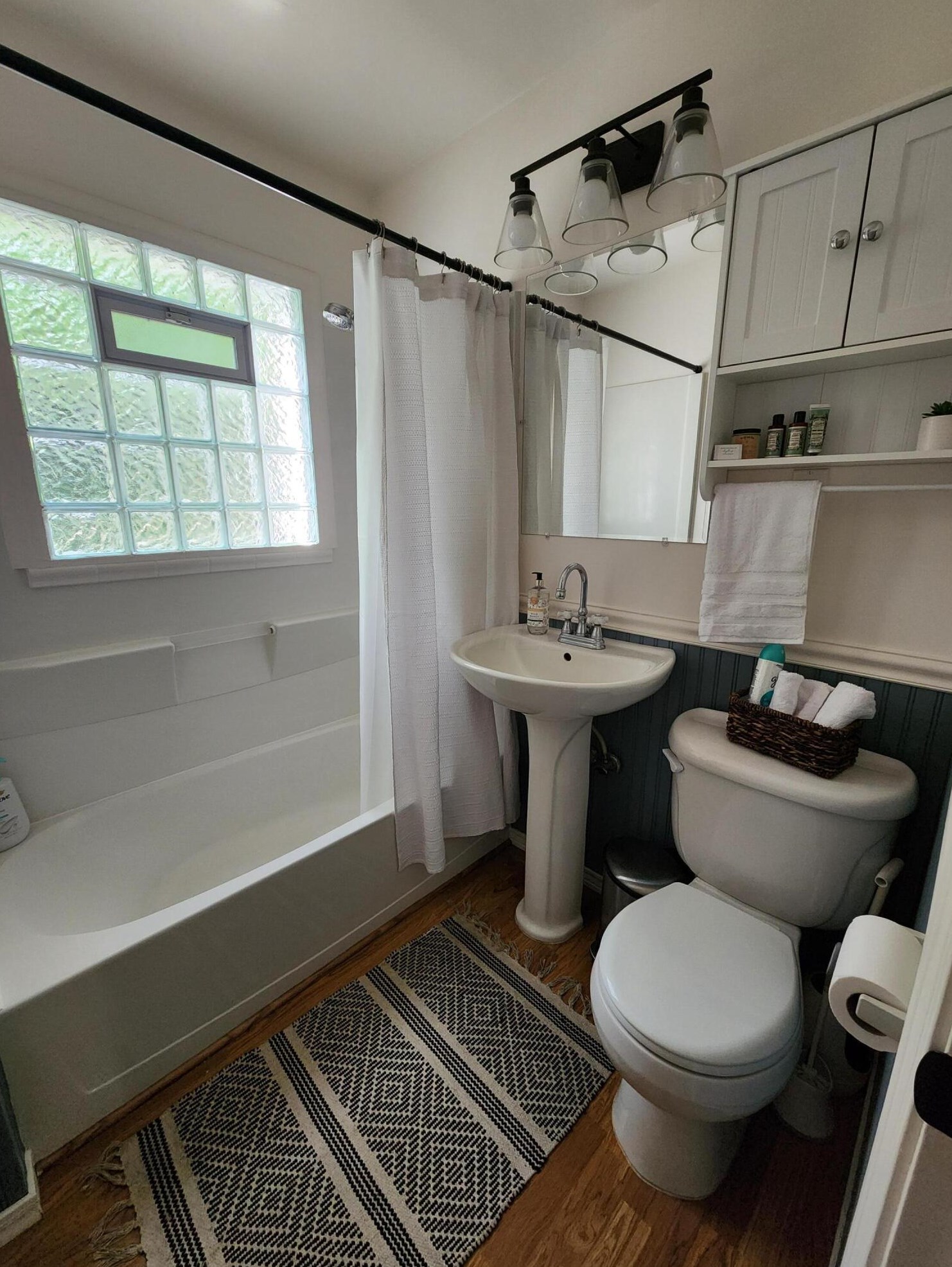 530 Blenheim Rd, Columbus OH  43214-3264 exterior