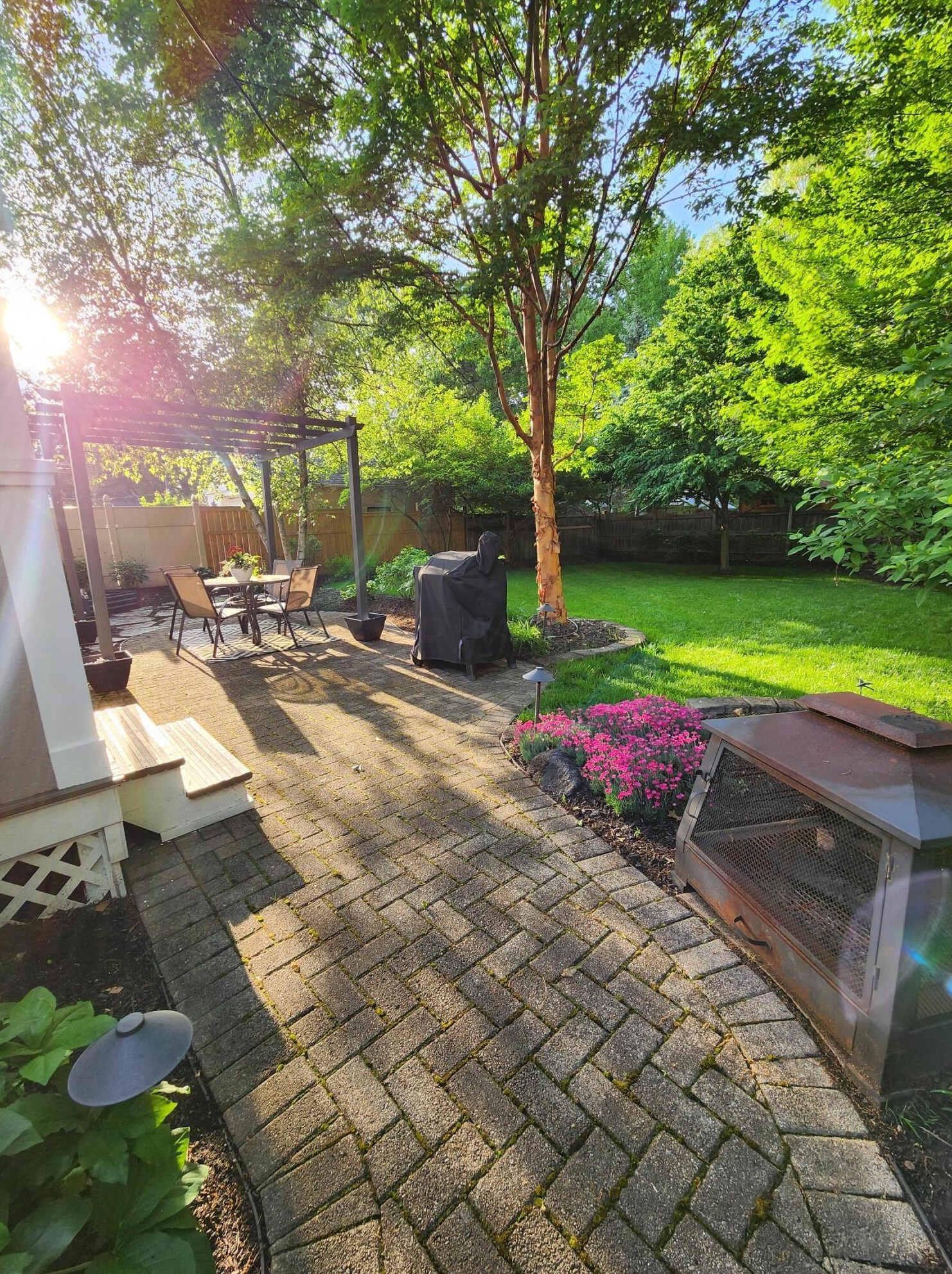 530 Blenheim Rd, Columbus OH  43214-3264 exterior