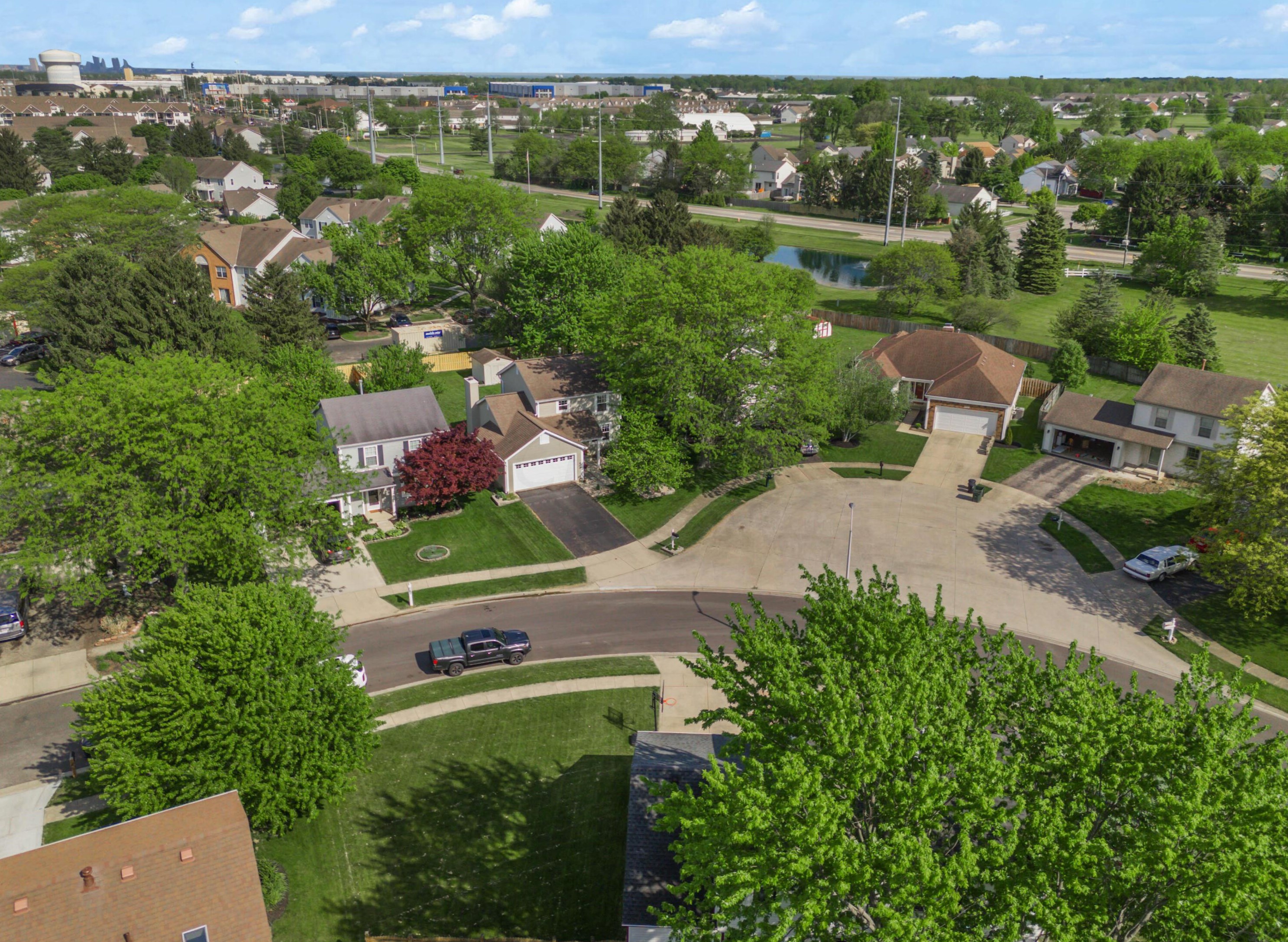 5931 Buechler Bnd, Columbus OH  43228-8803 exterior