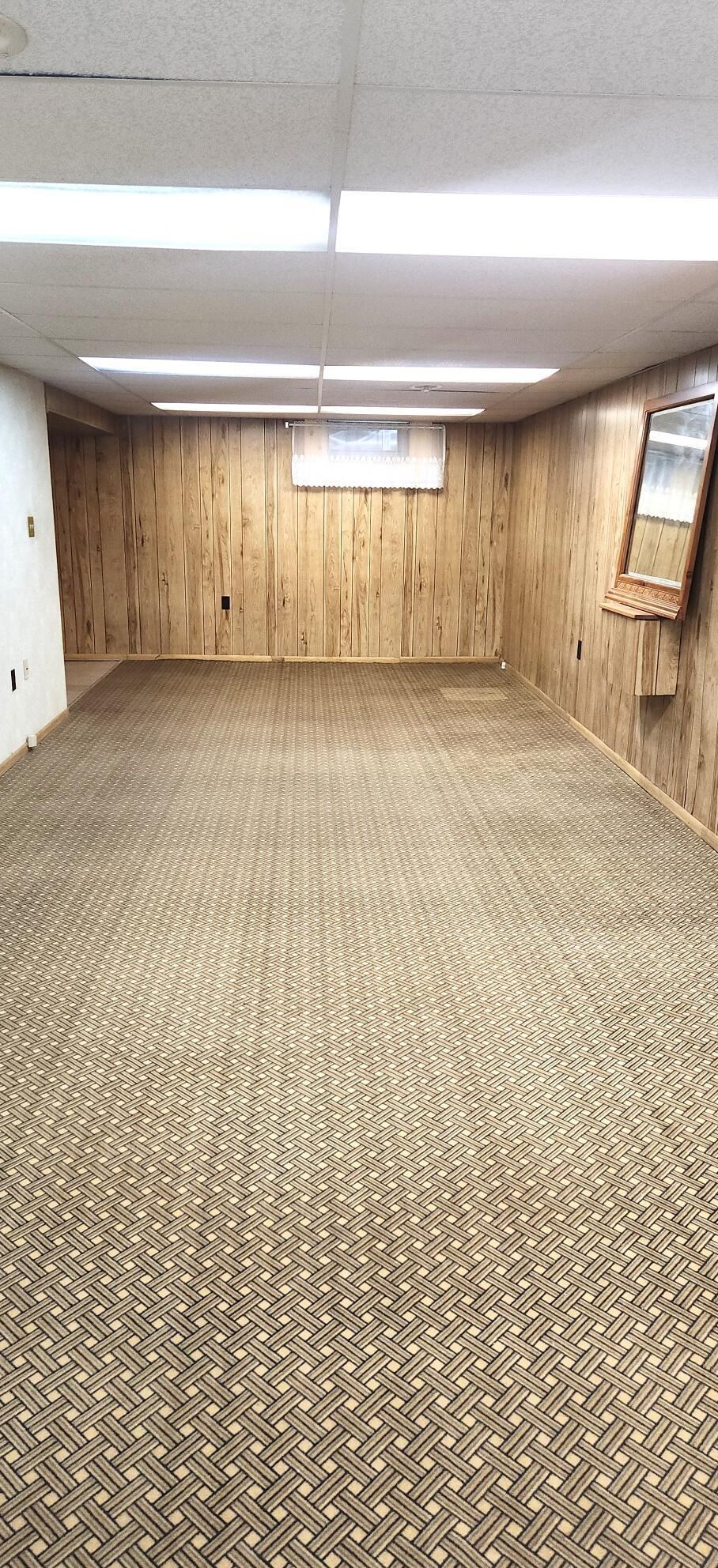 392 Mayflower Blvd, Columbus OH 43213-2366 exterior