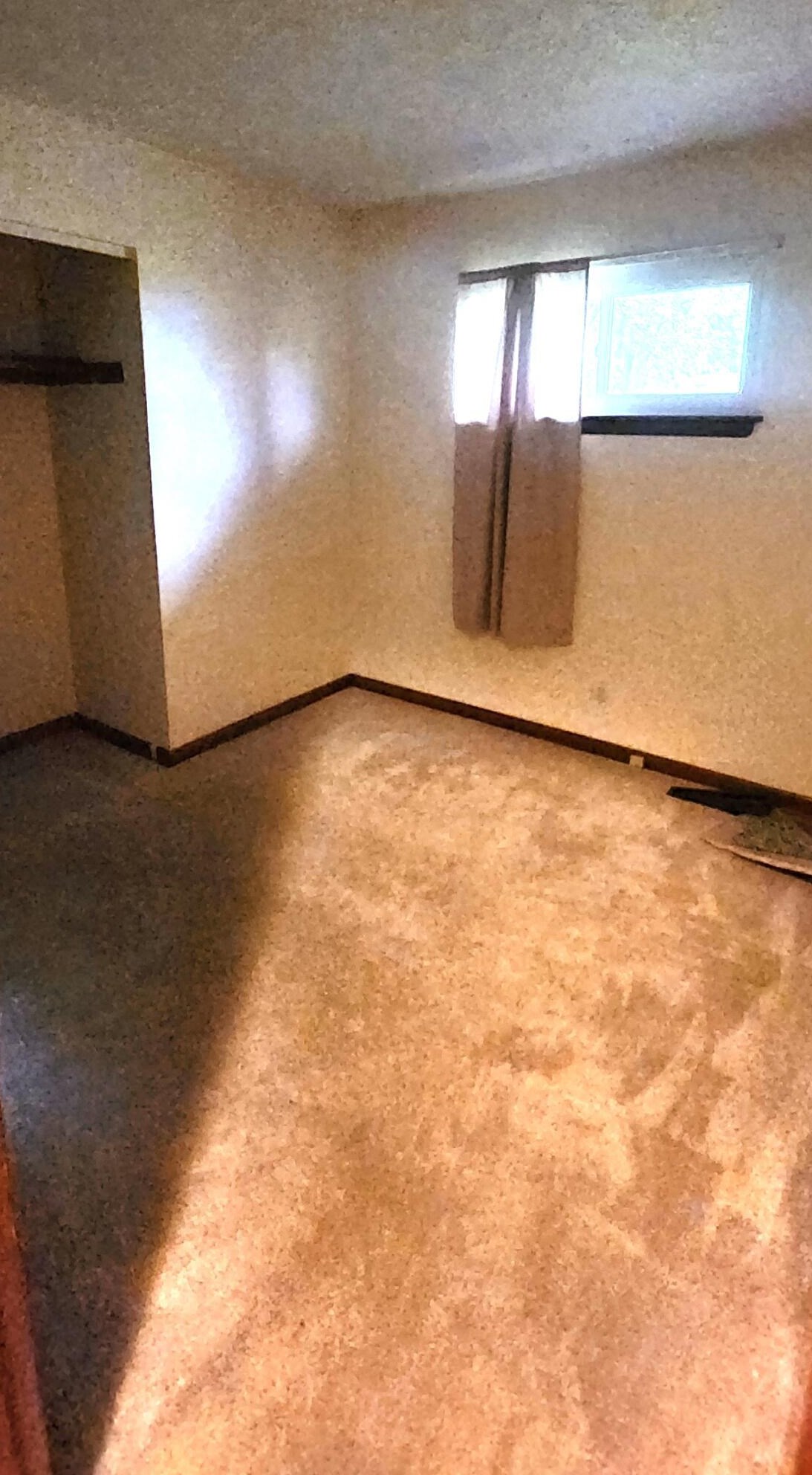 392 Mayflower Blvd, Columbus OH 43213-2366 exterior