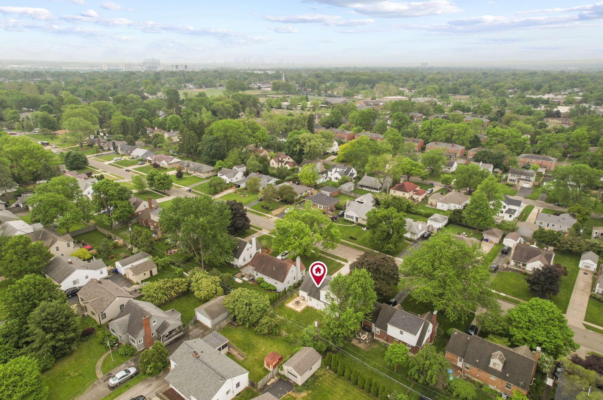 2056 Jervis Rd, Columbus OH  43221-2728 exterior