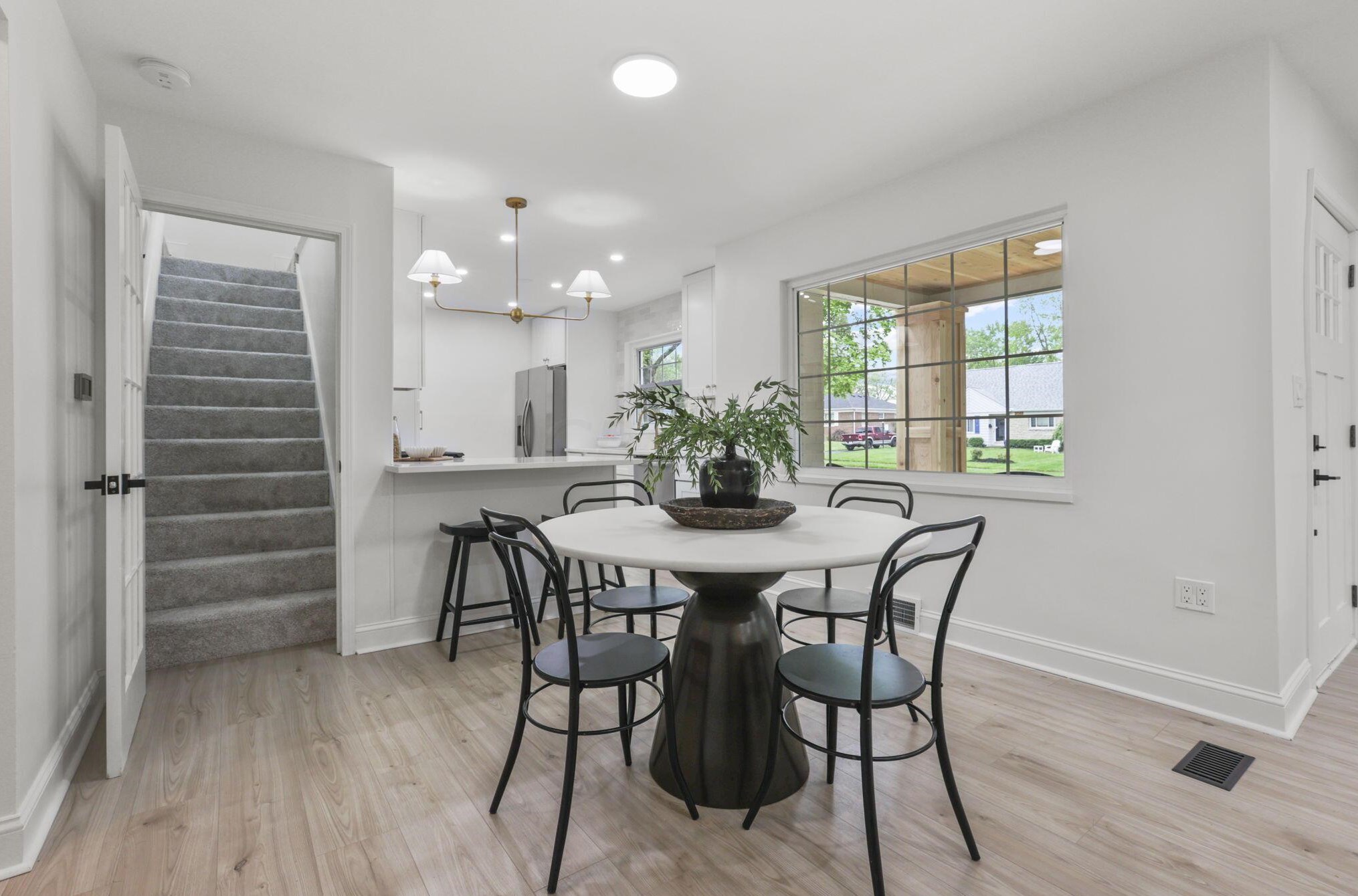 2056 Jervis Rd, Columbus OH  43221-2728 exterior