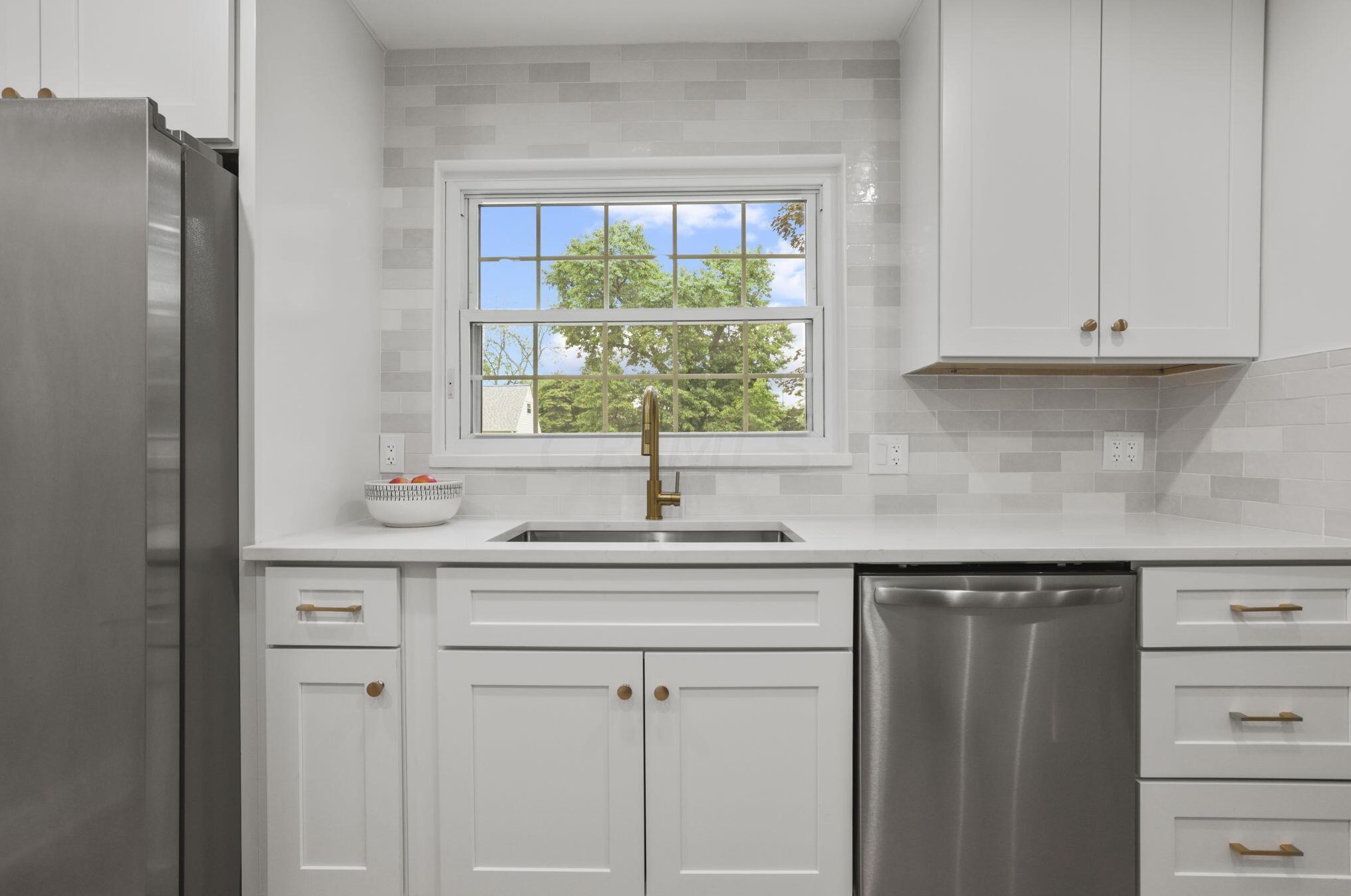 2056 Jervis Rd, Columbus OH  43221-2728 exterior