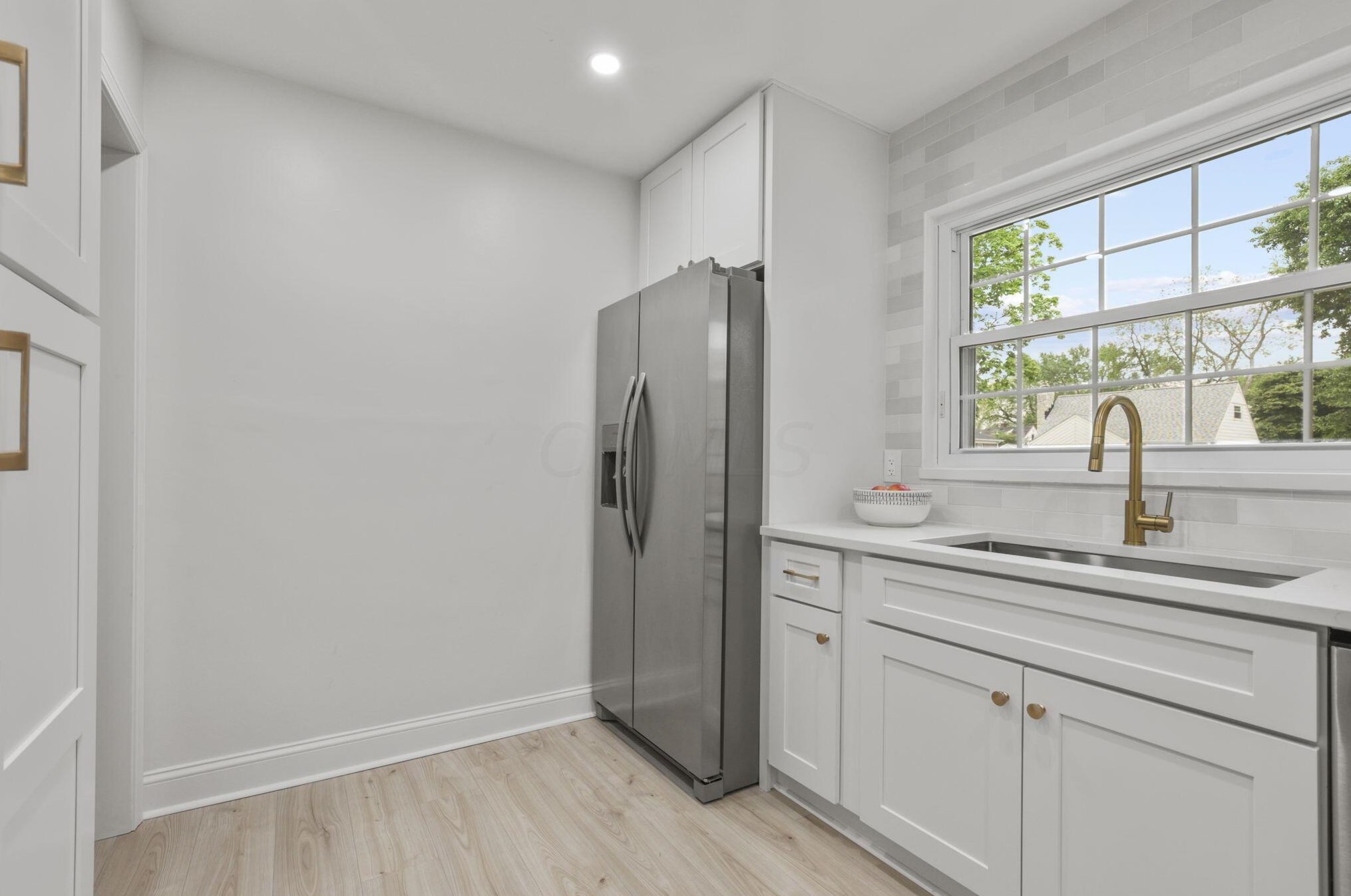 2056 Jervis Rd, Columbus OH  43221-2728 exterior