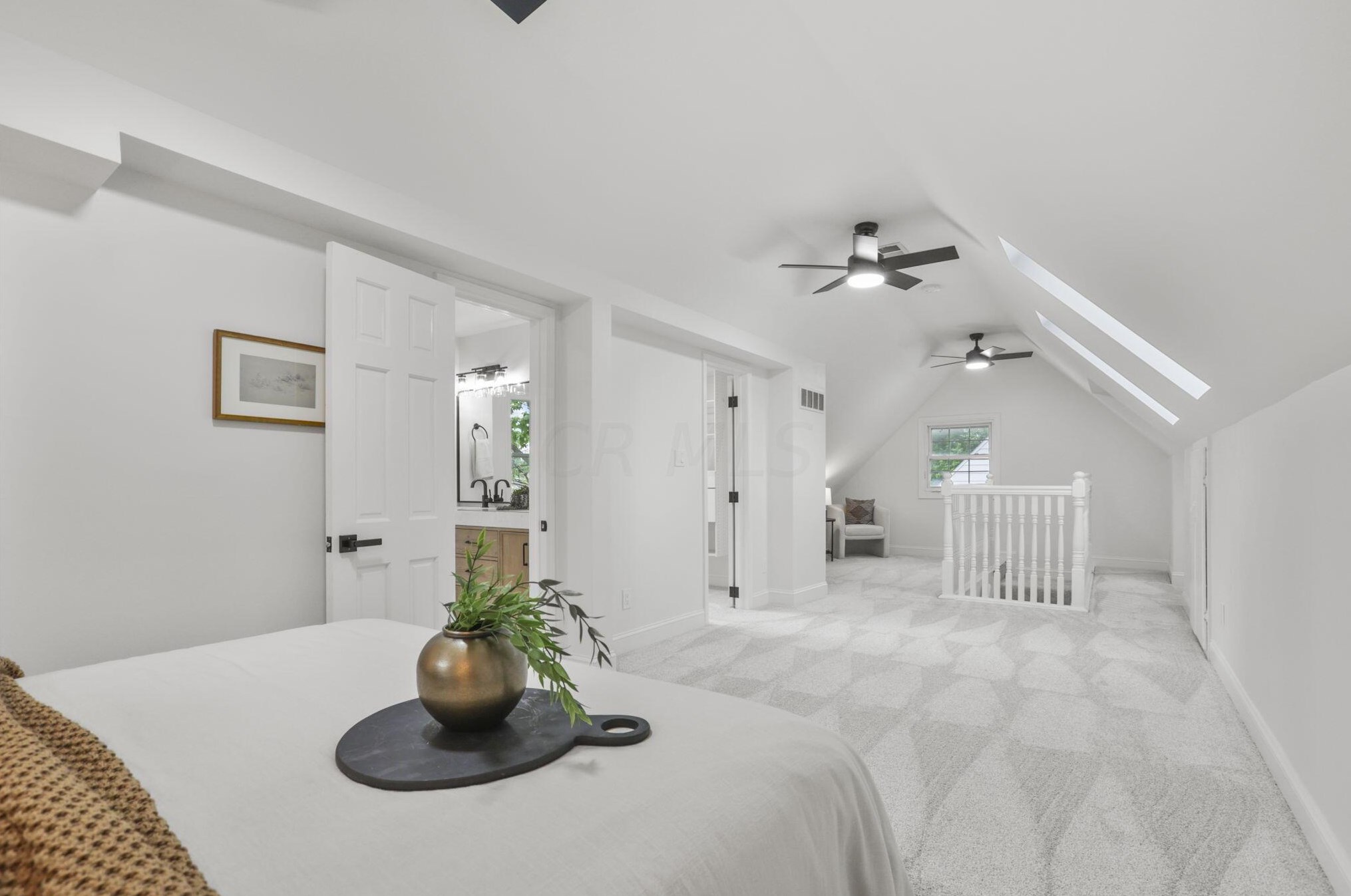 2056 Jervis Rd, Columbus OH  43221-2728 exterior