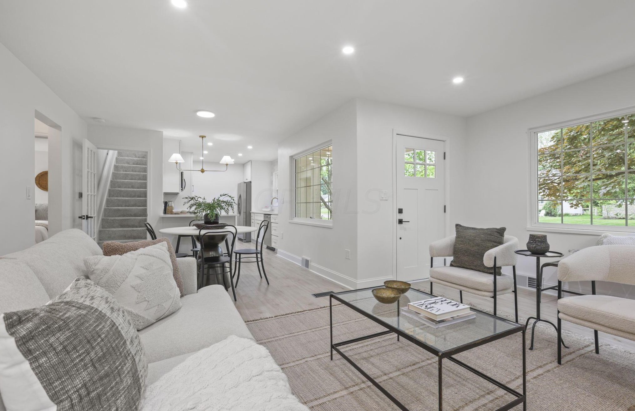 2056 Jervis Rd, Columbus OH  43221-2728 exterior