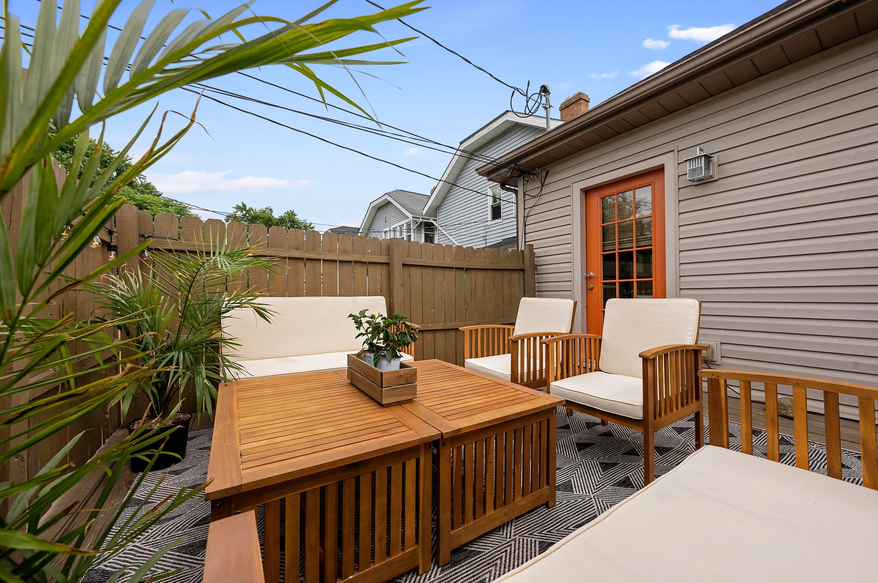 514 Sheldon Ave, Columbus OH  43207-1346 exterior