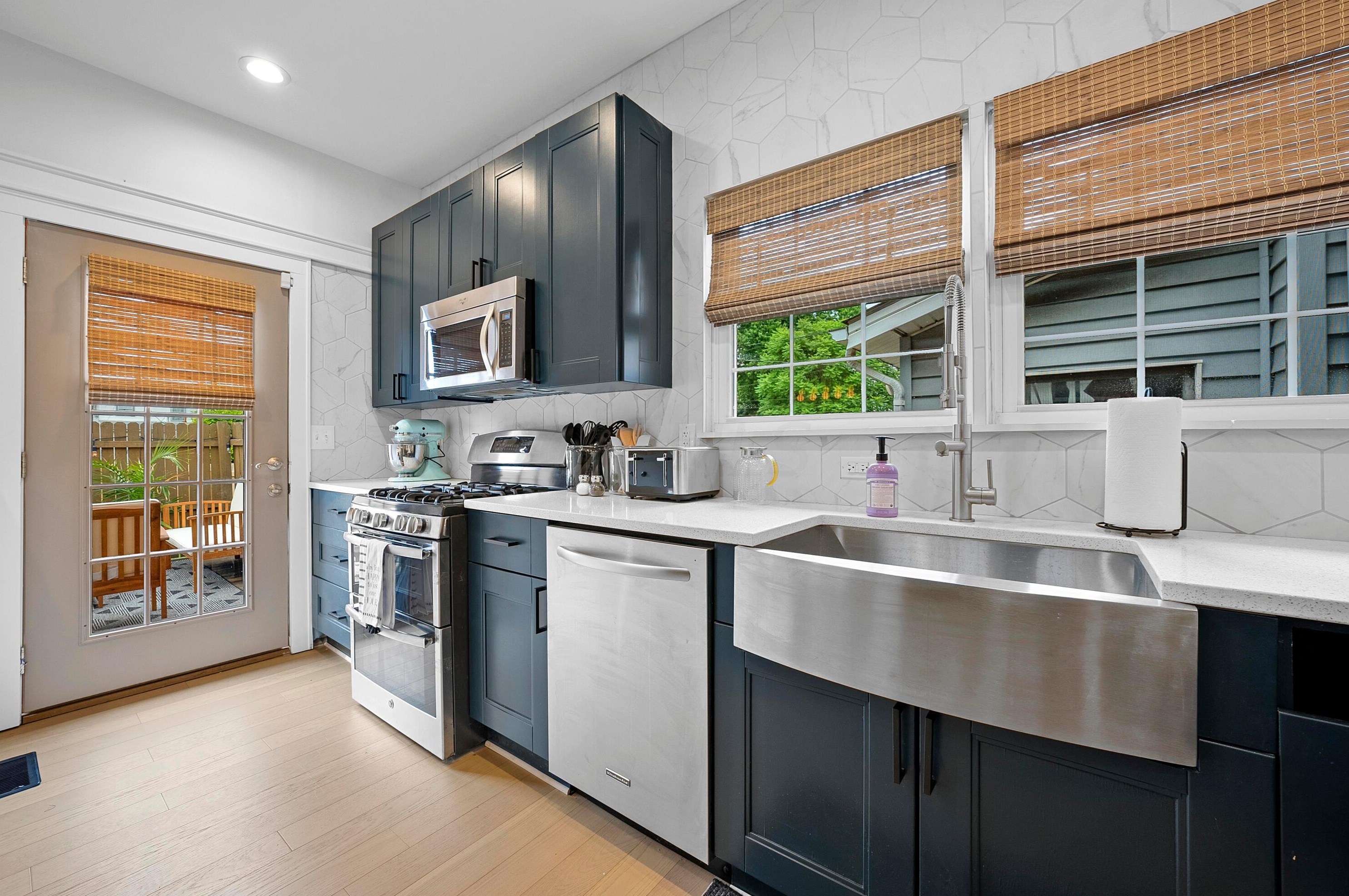 514 Sheldon Ave, Columbus OH  43207-1346 exterior